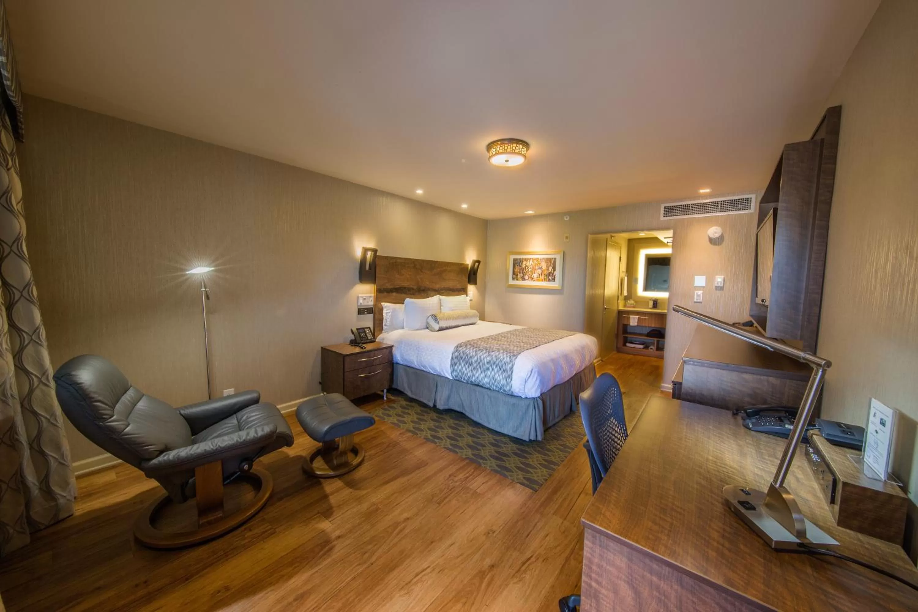 King Room in Hotel Strata