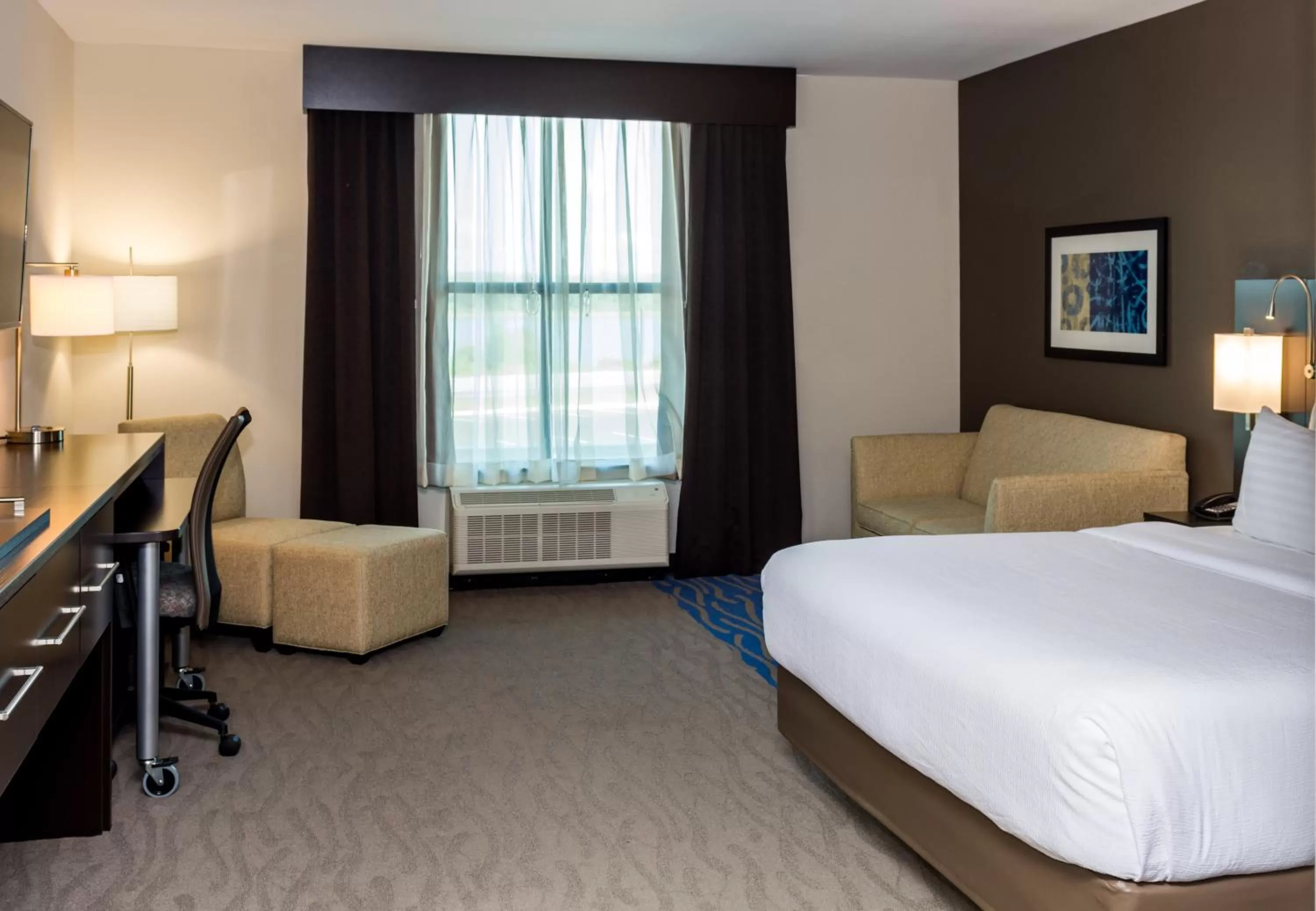 Queen Room - Hearing Accessible in Holiday Inn Paducah Riverfront by IHG