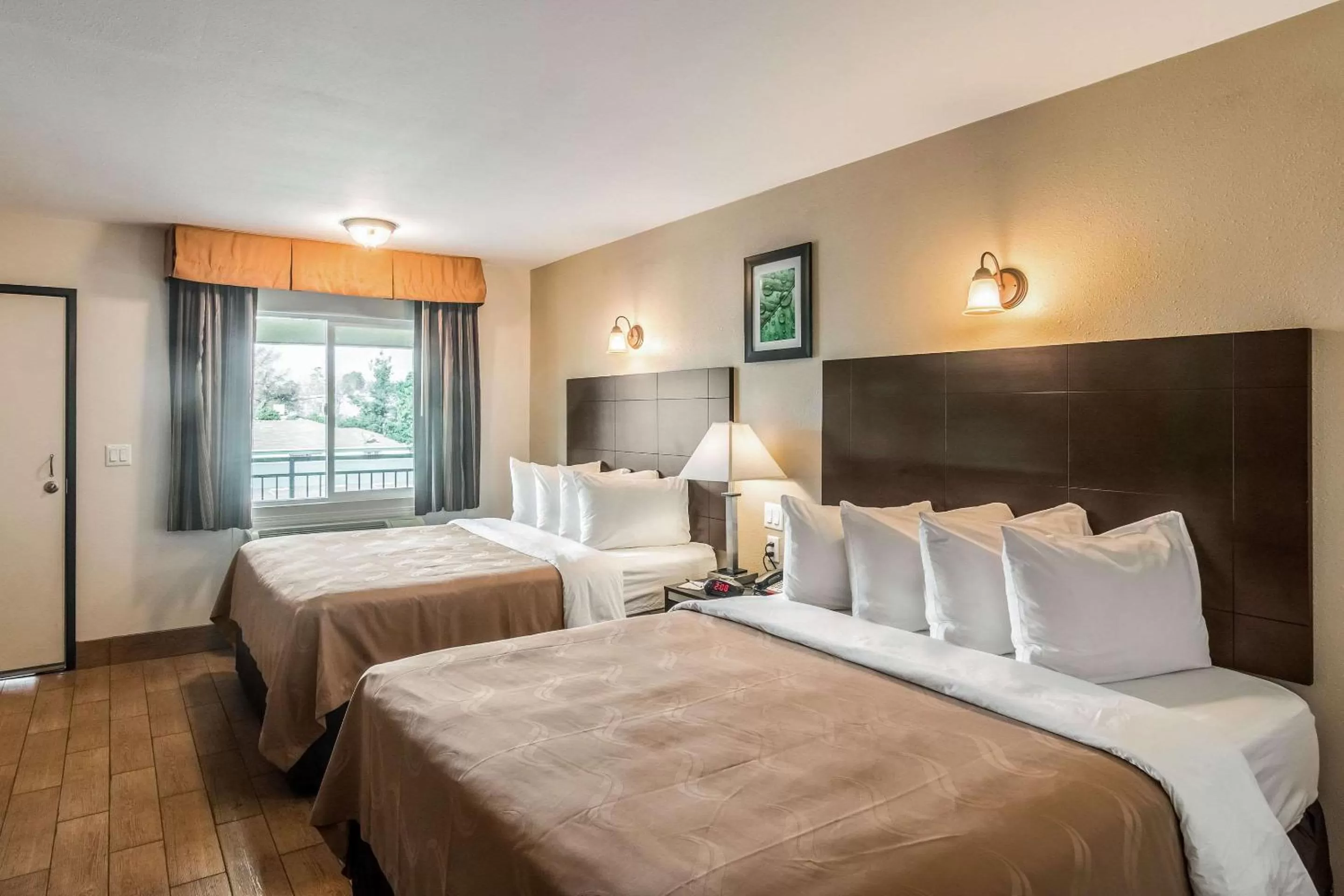 Standard Queen Room with Two Queen Beds - Smoking in Quality Inn & Suites near Downtown Bakersfield