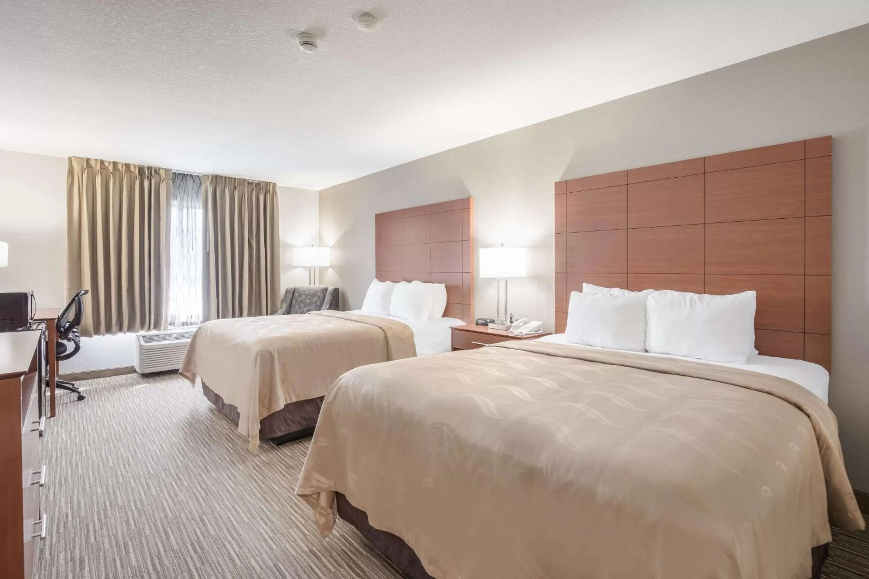 Queen Room with Two Queen Beds in Quality Inn & Suites Lodi I-90