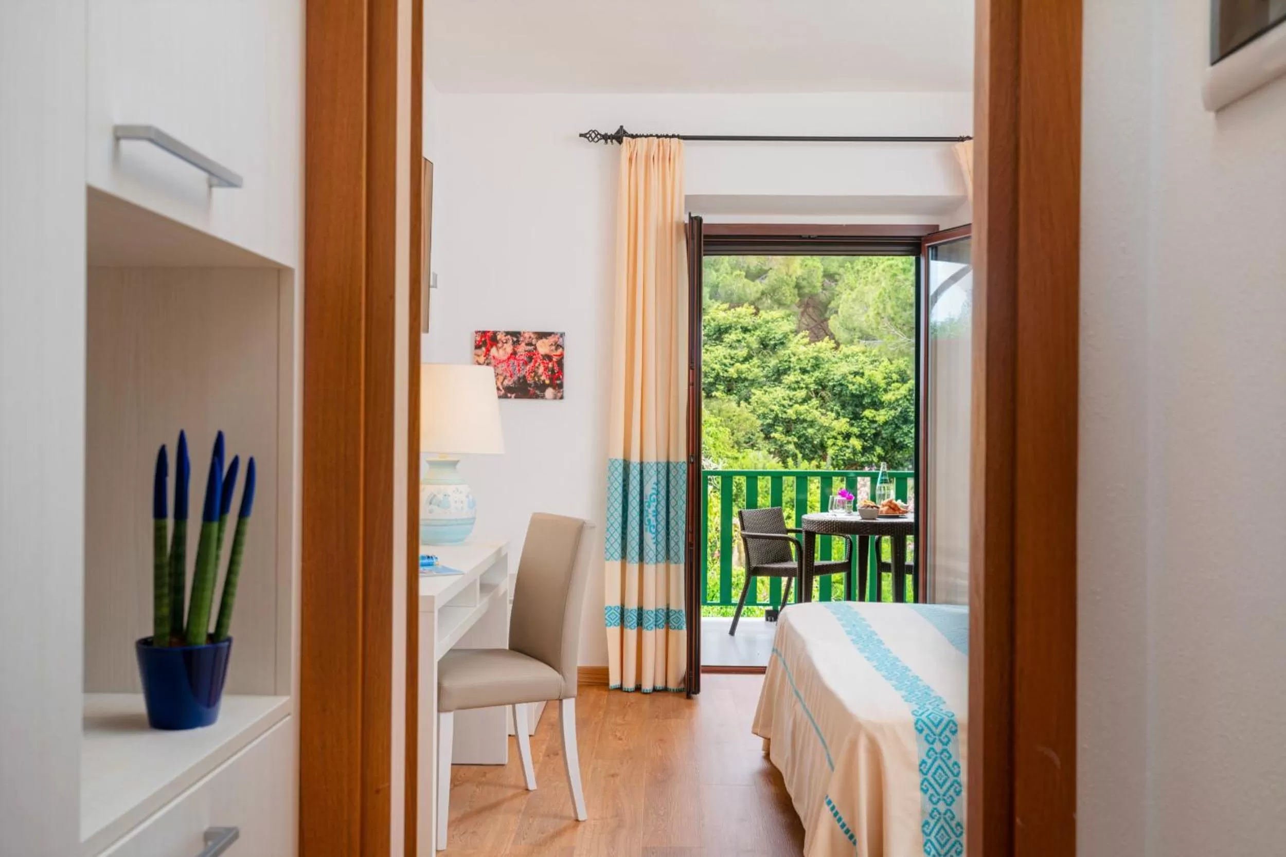 Triple Room with Balcony in Hotel Dei Pini