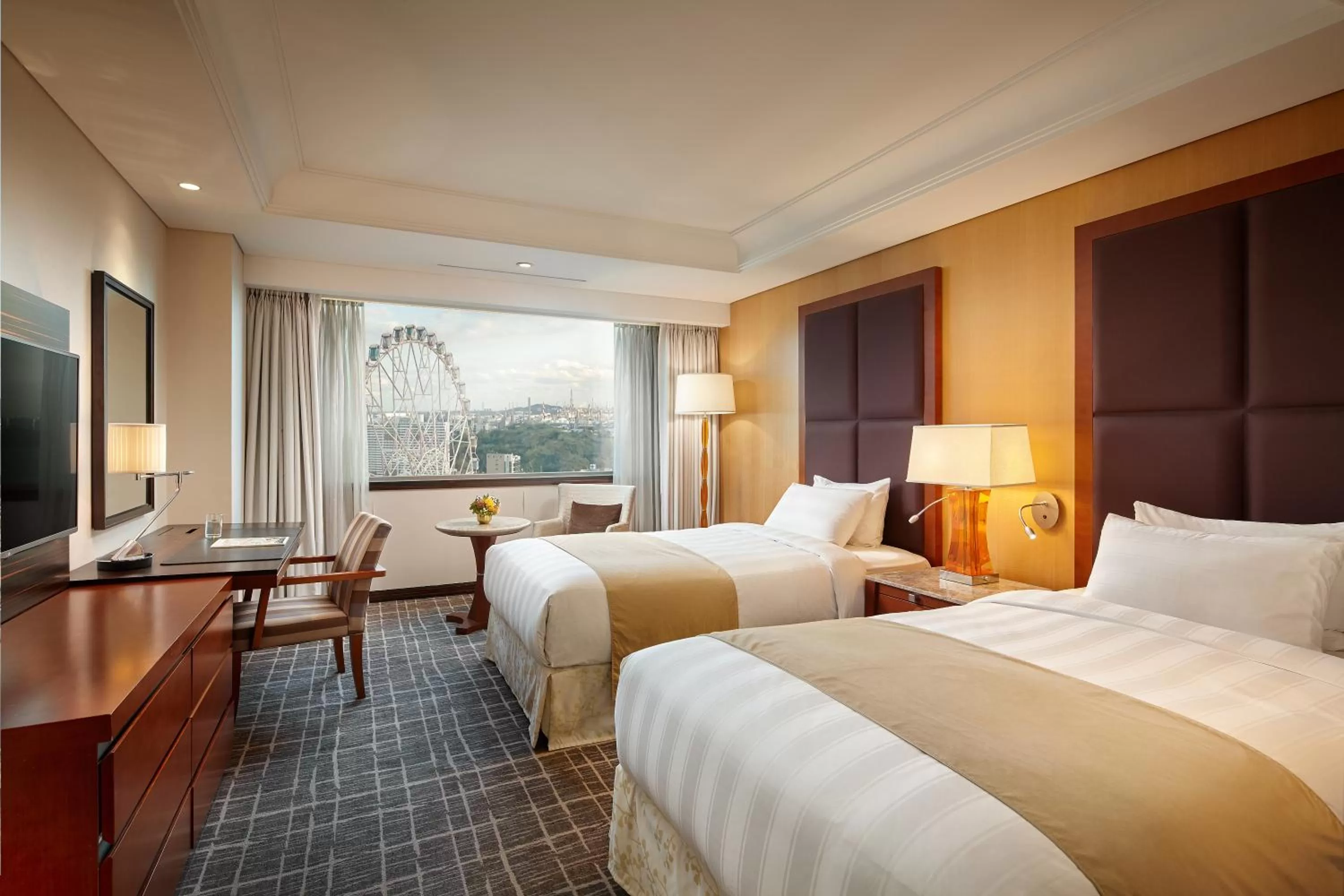 Deluxe Twin Room in Lotte Hotel Ulsan
