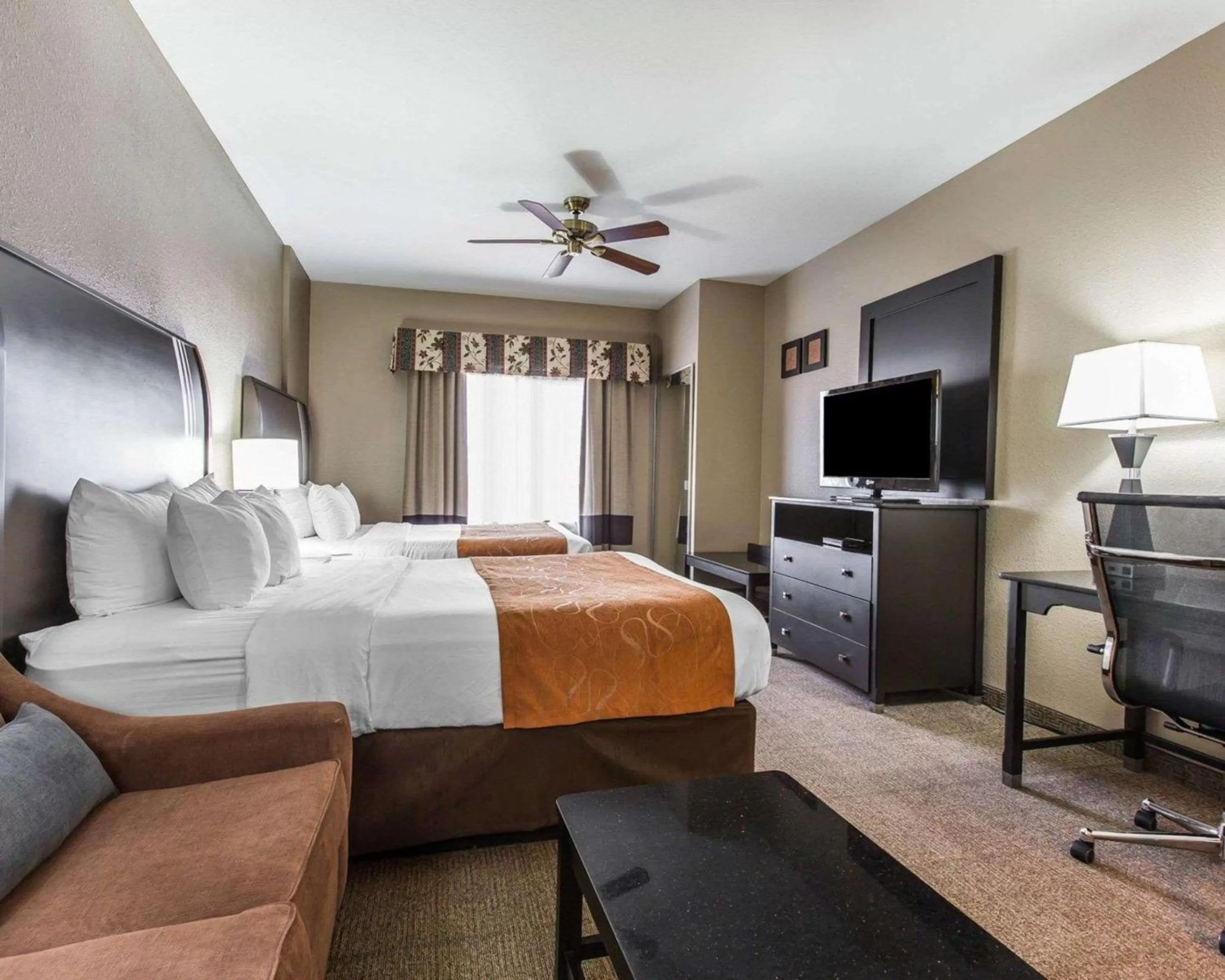 Suite with Two Queen Beds - Accessible/Non-Smoking in Comfort Suites Bakersfield