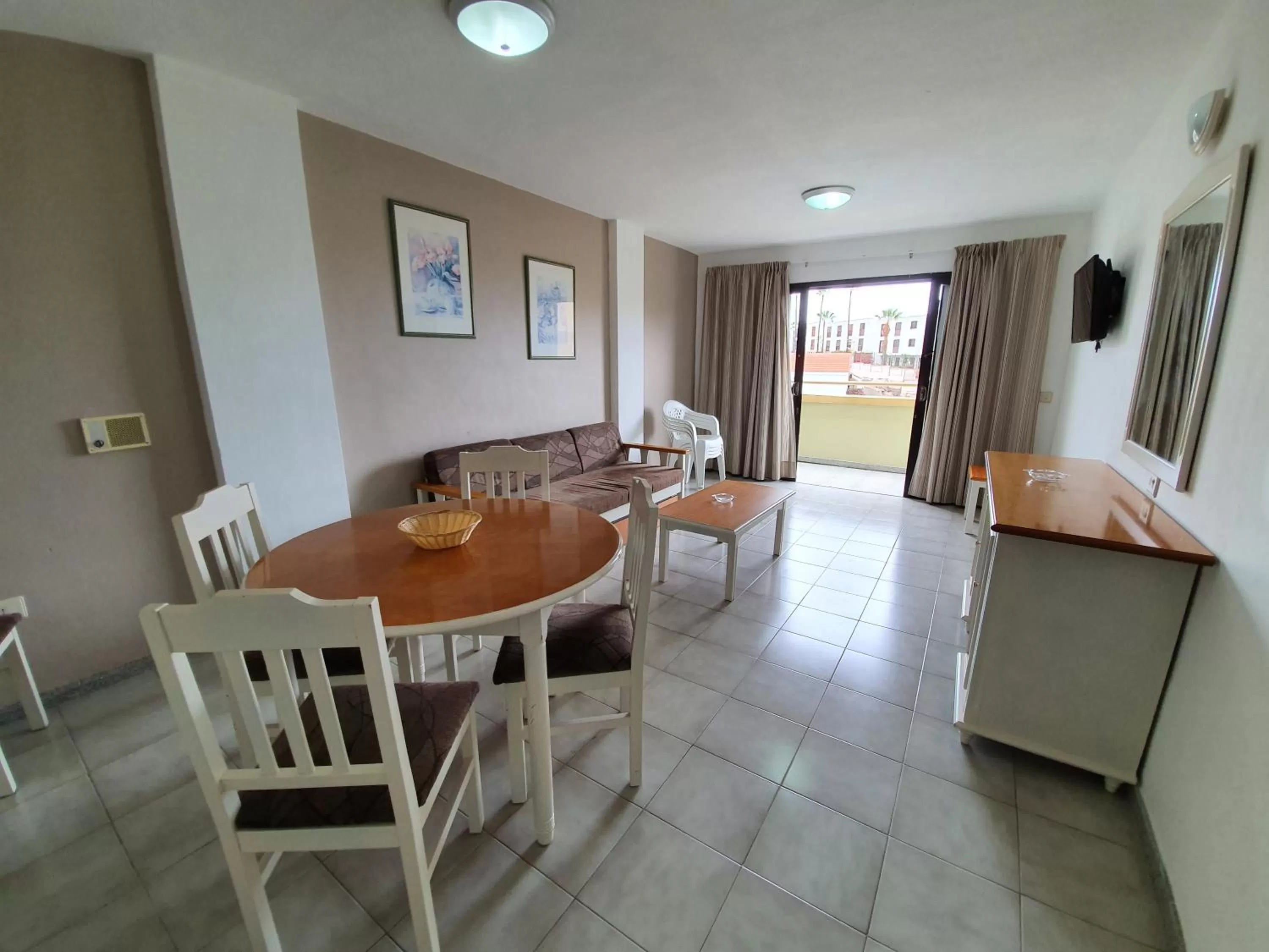 Two-Bedroom Apartment in Apartamentos Playazul