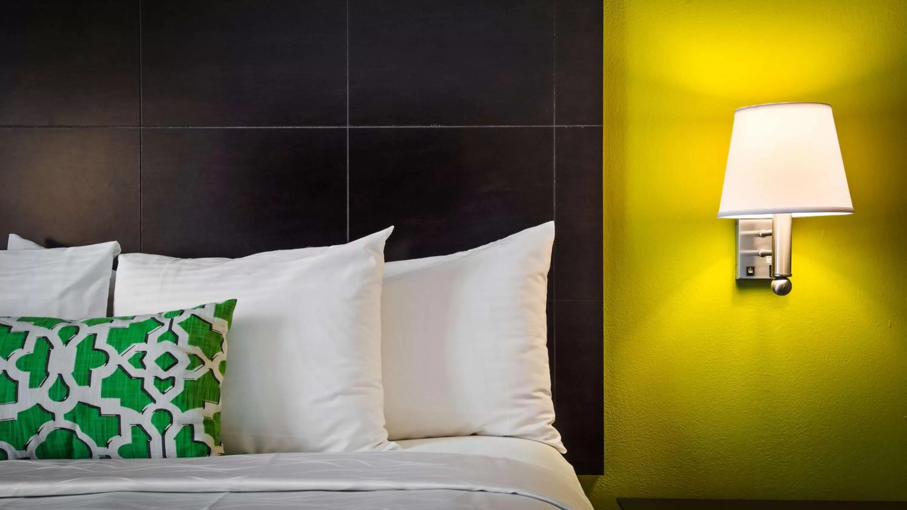 King Suite with Sofa Bed - Non-Smoking in Best Western Magnolia Inn and Suites