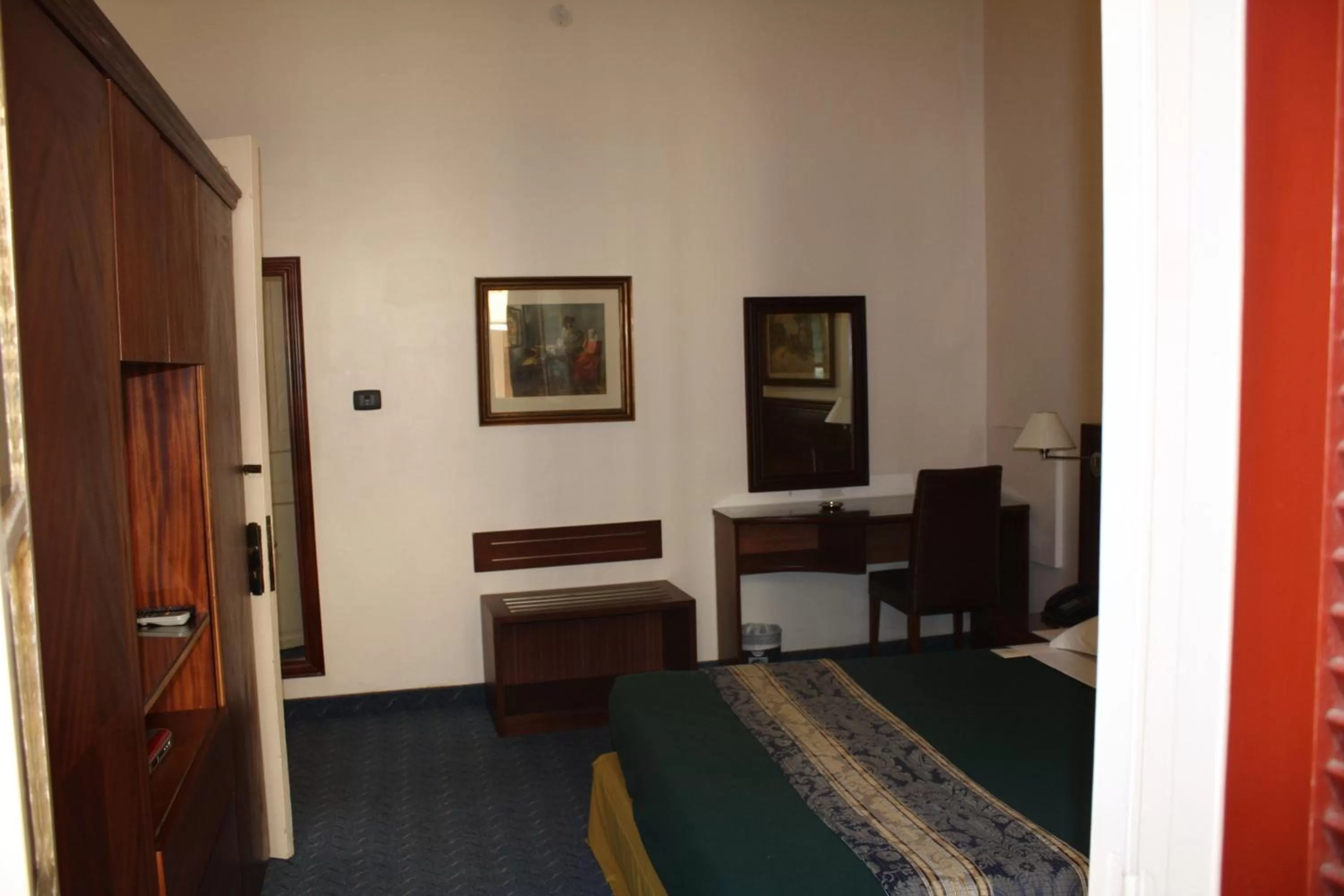 Family Room in The Mayflower Hotel