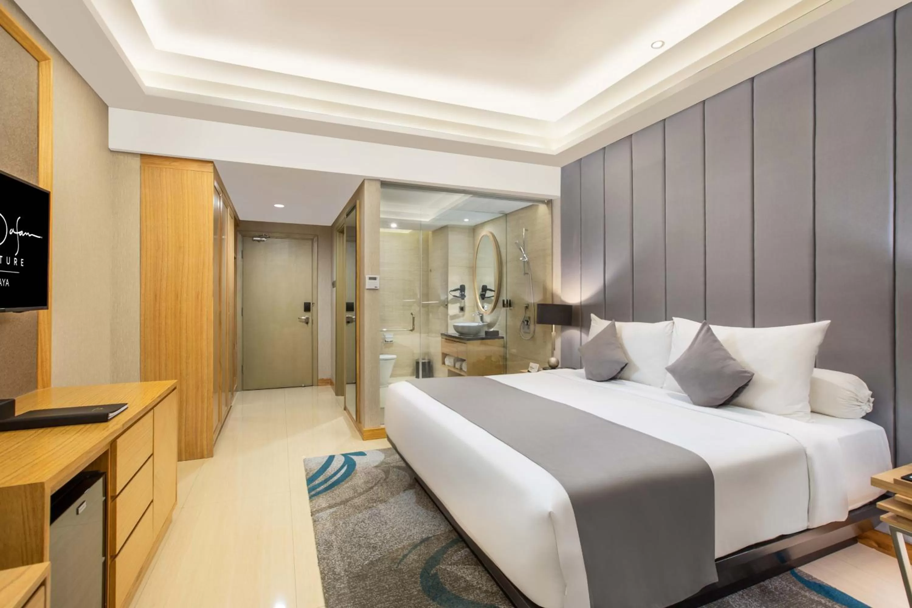 Deluxe Double Room in Grand Dafam Signature Surabaya