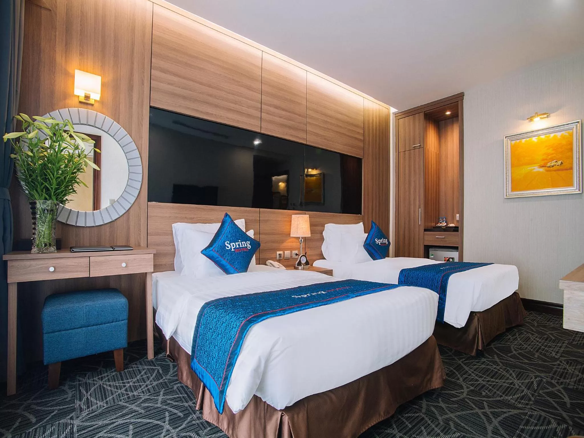 Classic Premium Double or Twin Room with City View in Spring Hotel Hanoi