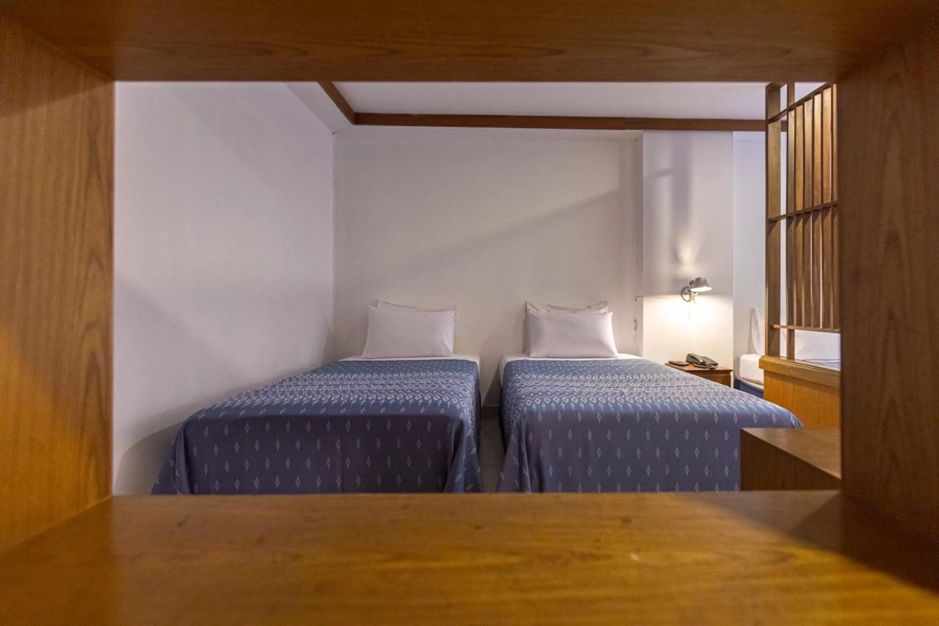 Deluxe Family Room in Collection O Howard Square Boutique Hotel