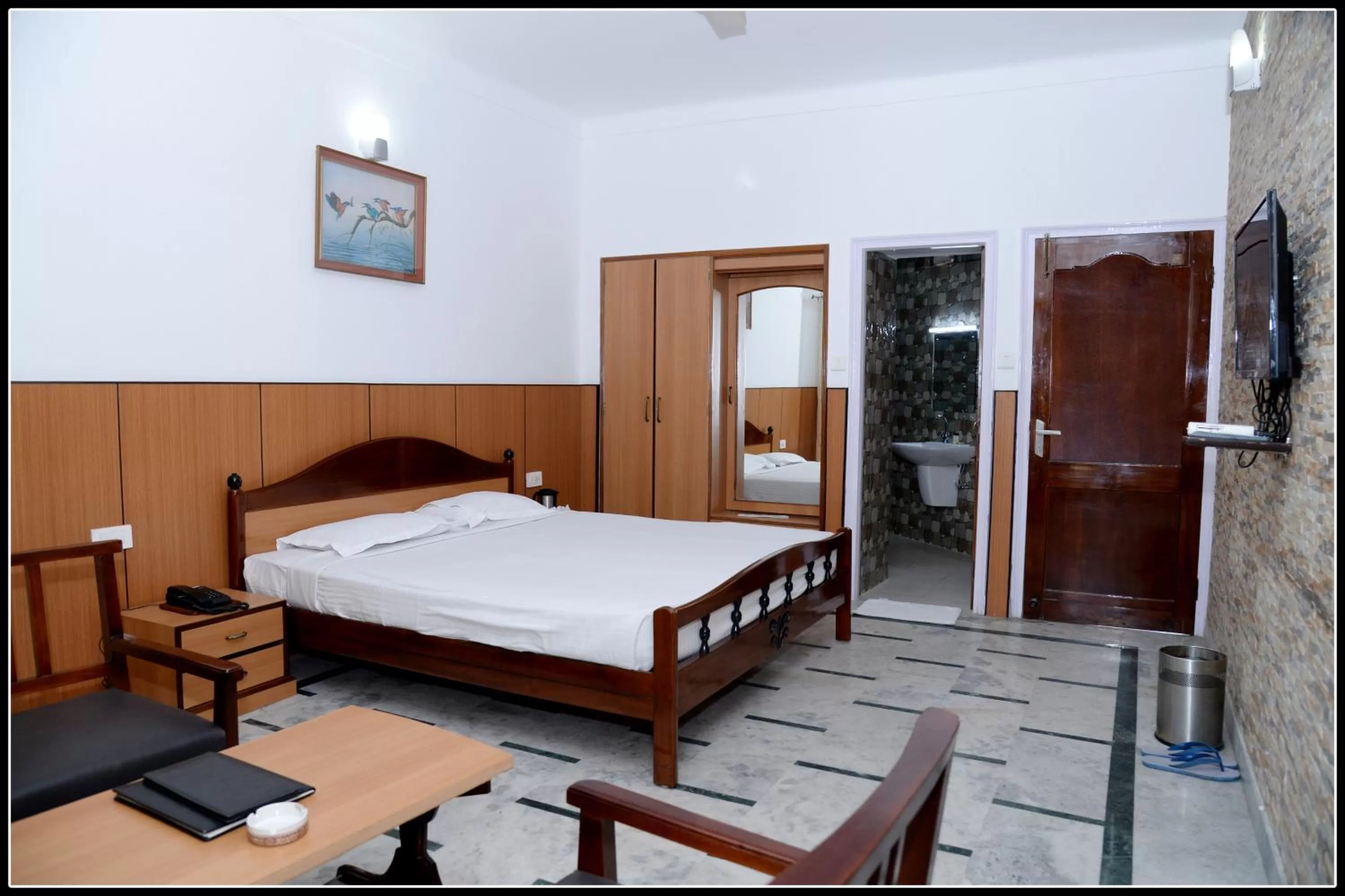 Deluxe Double Room in Hotel Valley View