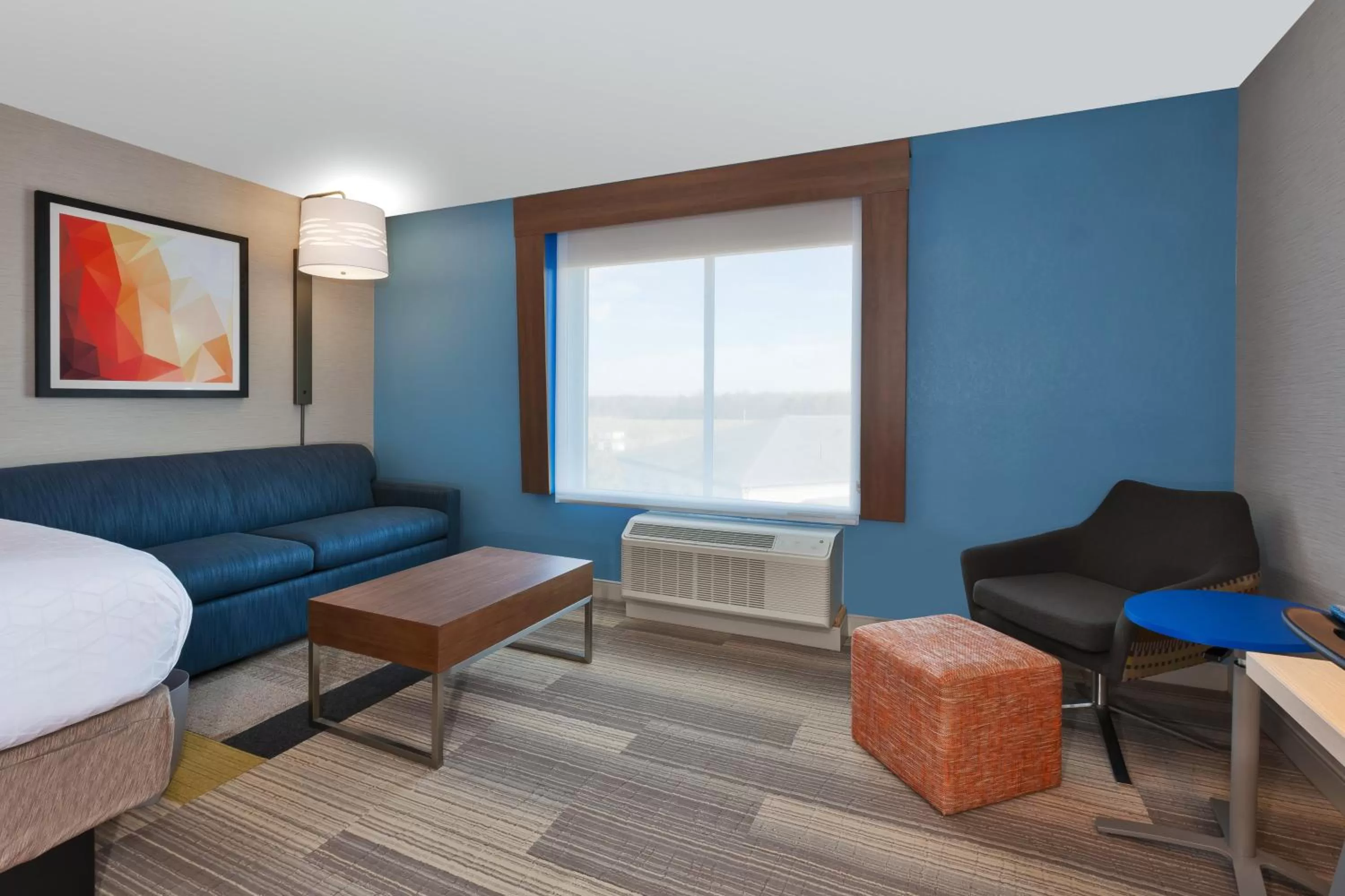 King Suite with Sofa Bed in Holiday Inn Express & Suites Wooster by IHG