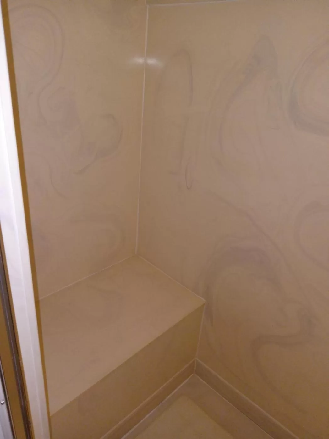 Deluxe Queen Room in Siesta Motel