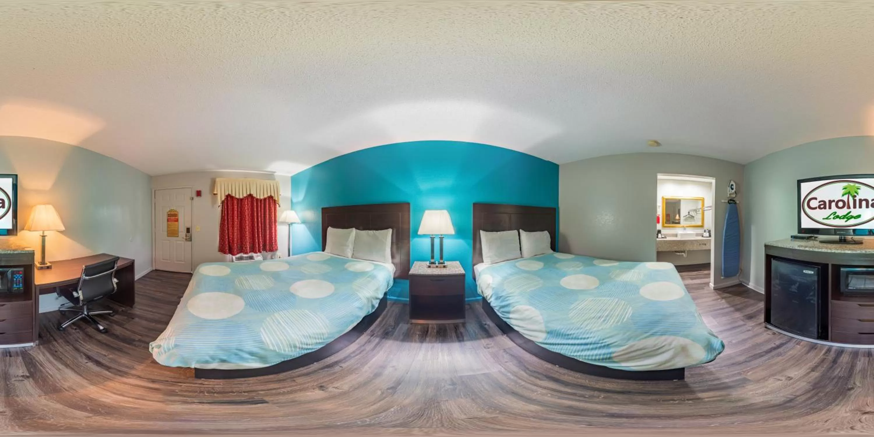 Double Room with Two Double Beds - Smoking in Carolina Lodge