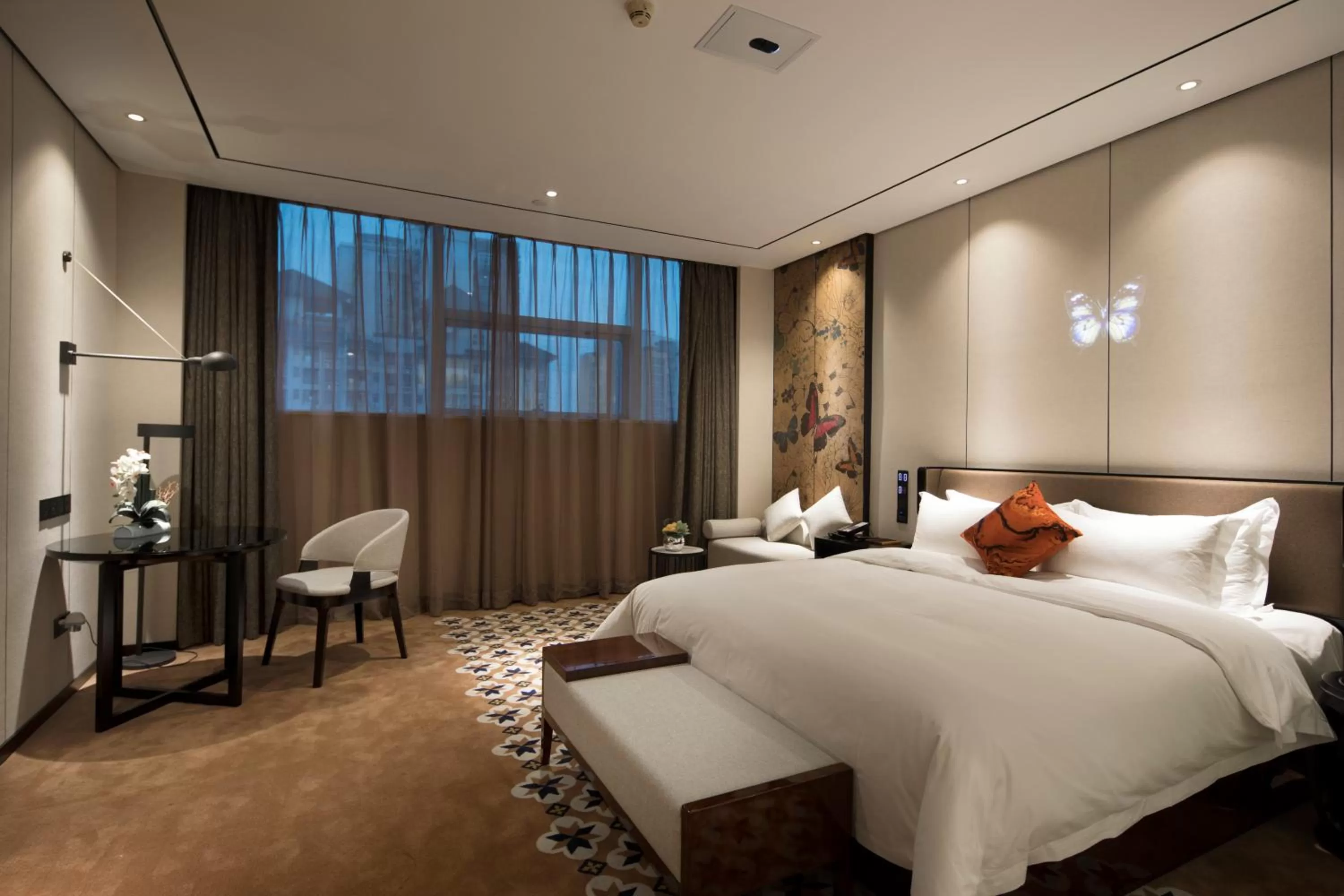 Premium King Room in Paco Hotel Dongpu Guanghzou -Free Shuttle Bus for Canton Fair