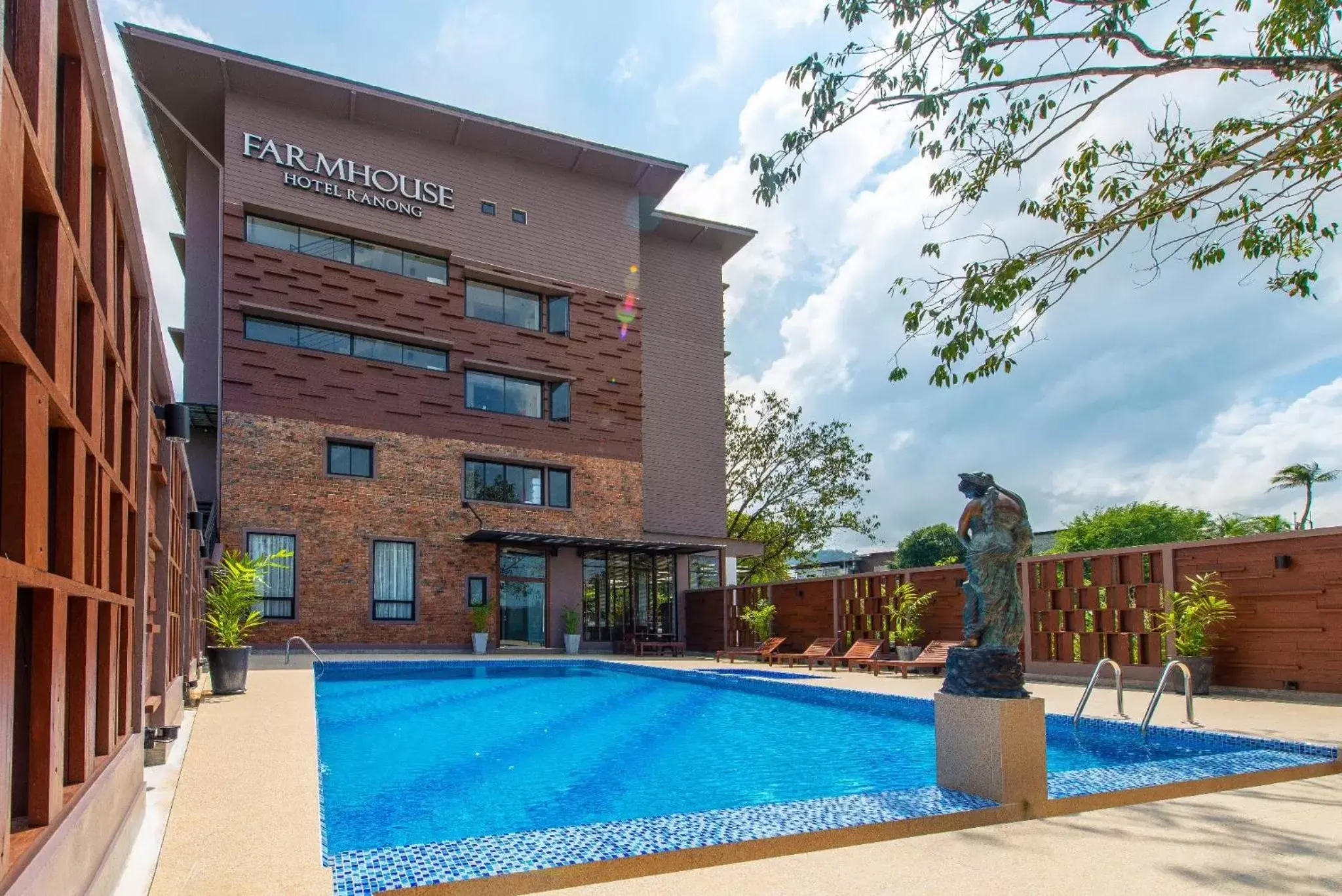 The Farm House Hotel Ranong The Farm House Hotel Ranong