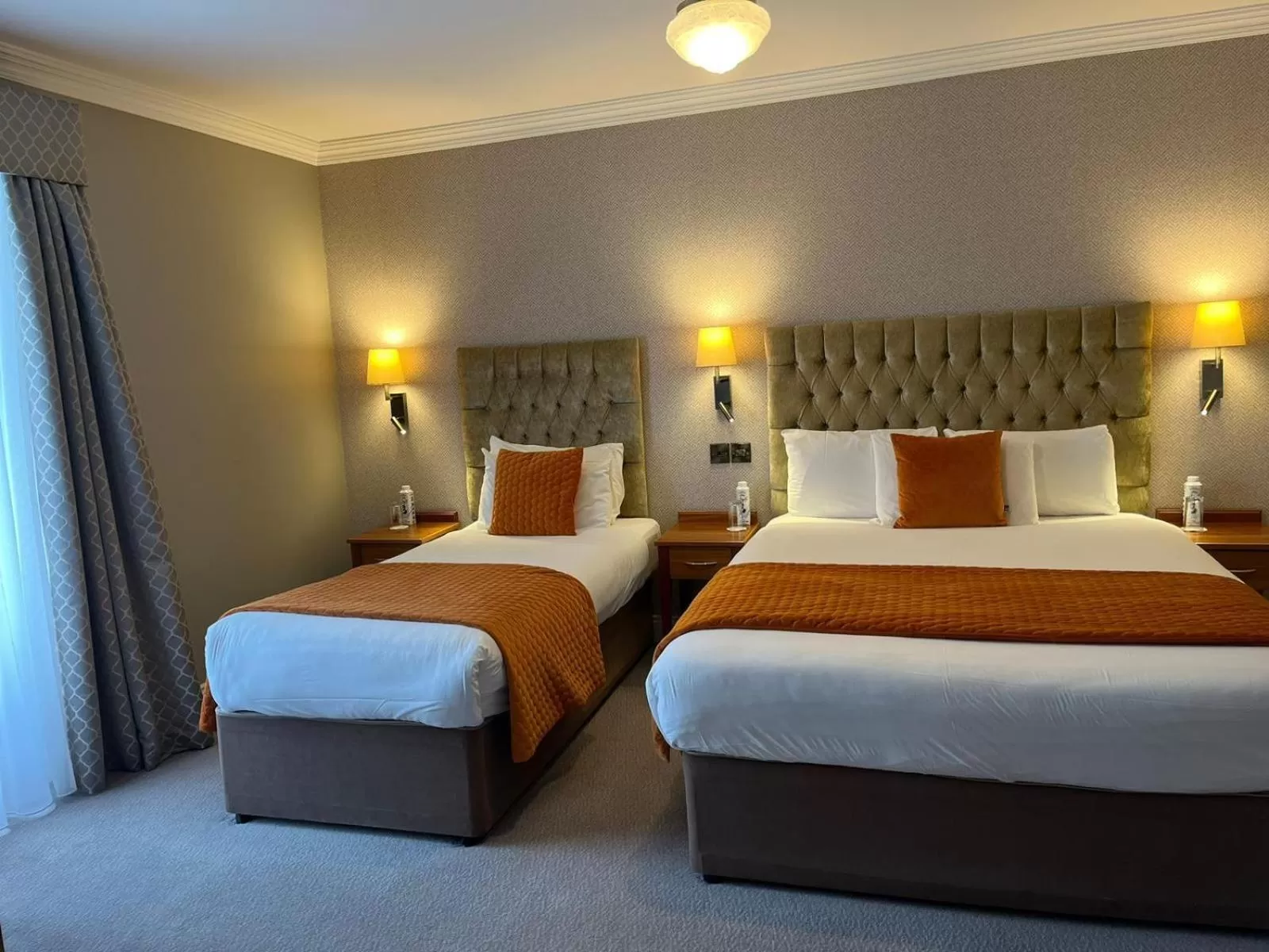 Standard Twin Room in The Western Hotel