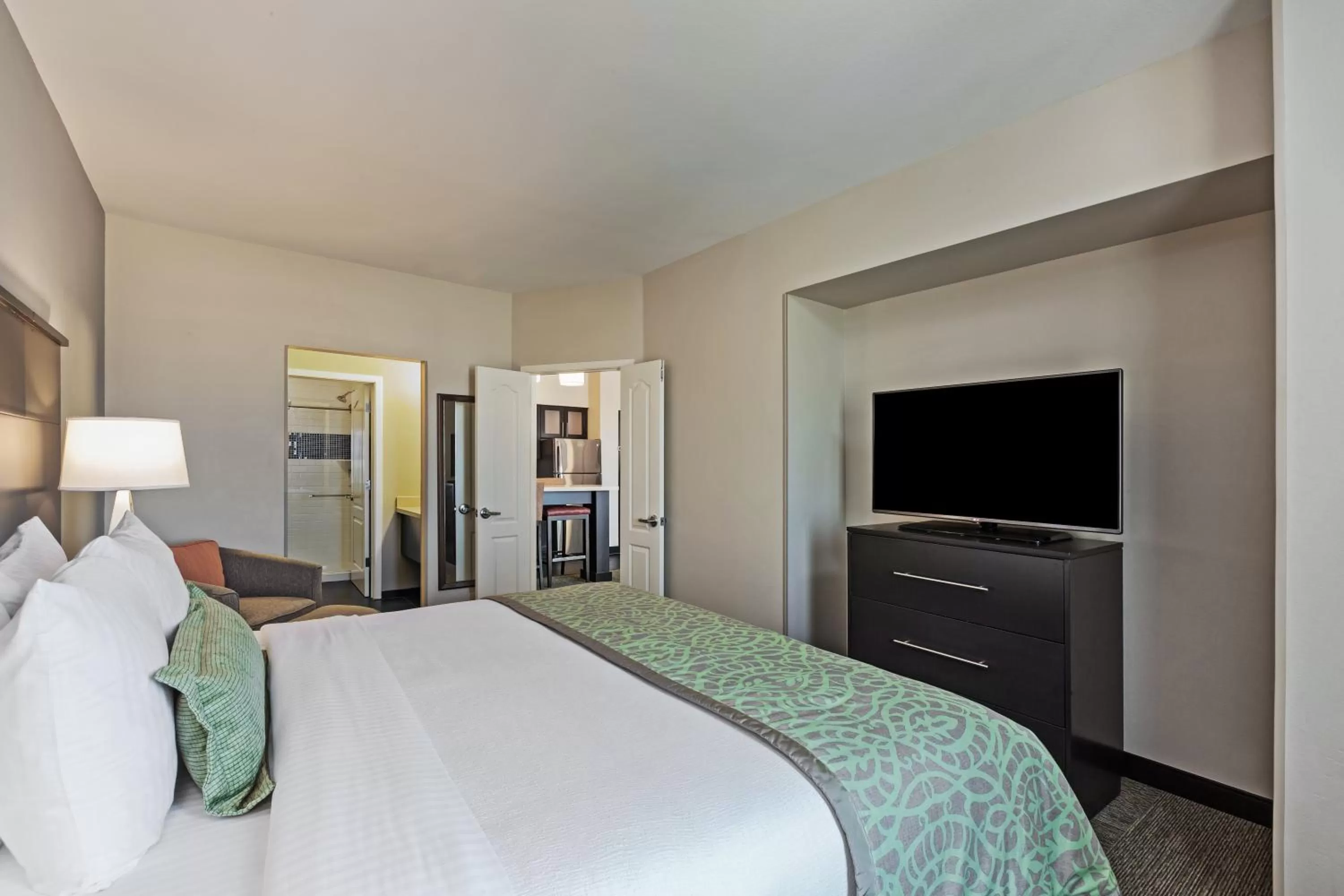 One-Bedroom King Suite in Staybridge Suites Fort Worth Fossil Creek by IHG