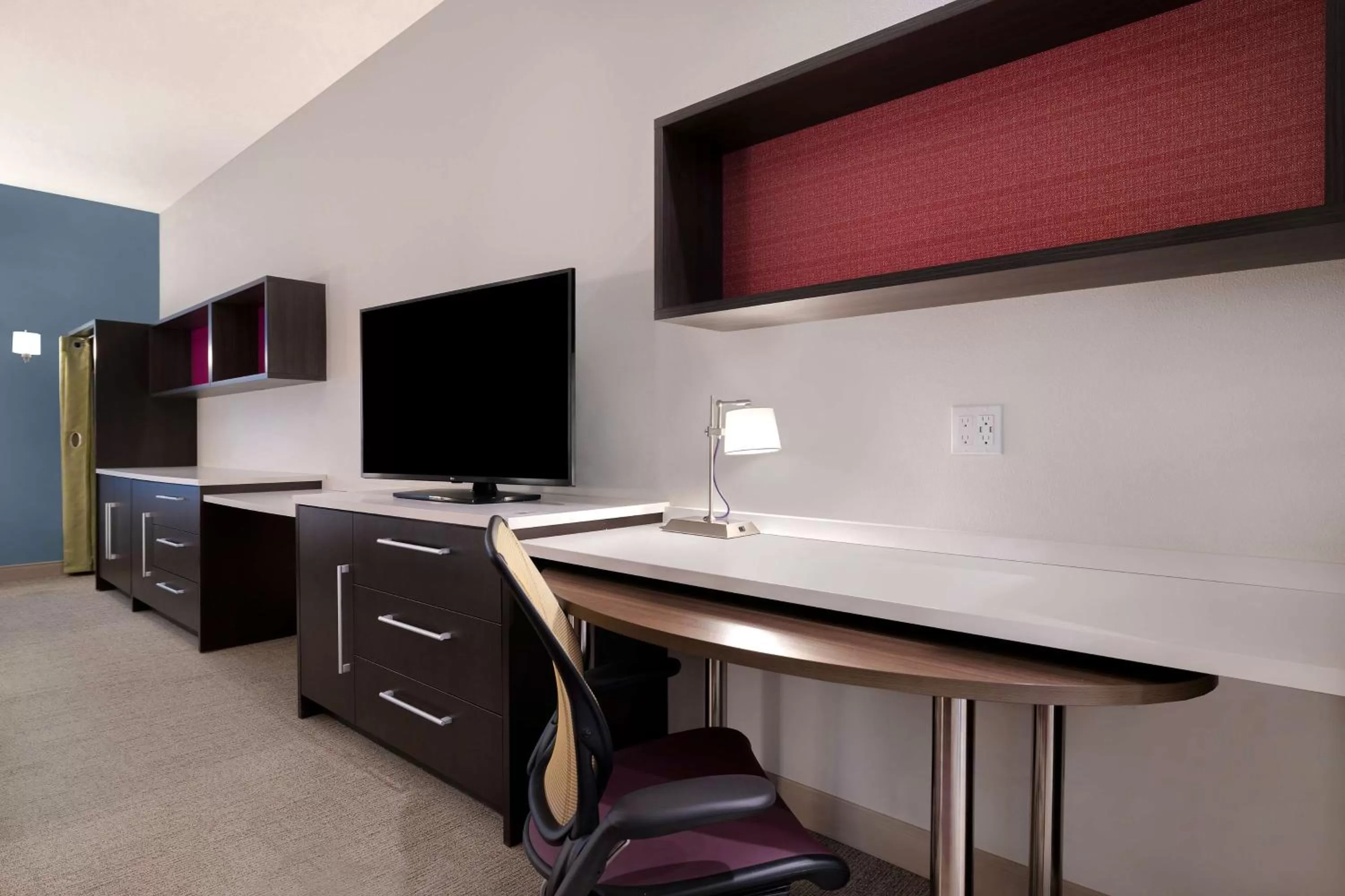 King Studio Suite in Home2 Suites By Hilton Redding