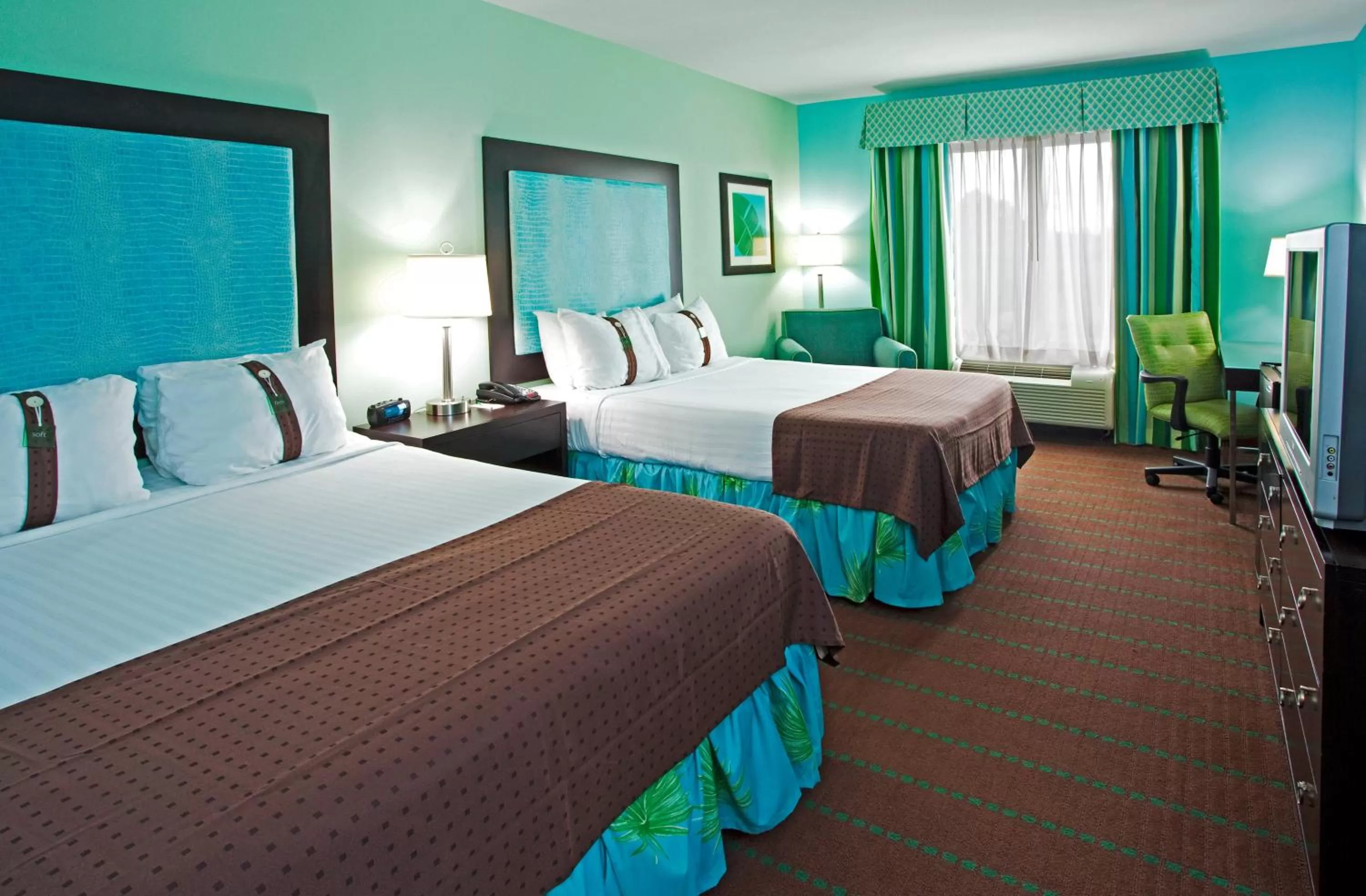 Queen Room with Two Queen Beds - Mobility Access Tub/Non-Smoking in Holiday Inn Hotel & Suites Ocala Conference Center by IHG