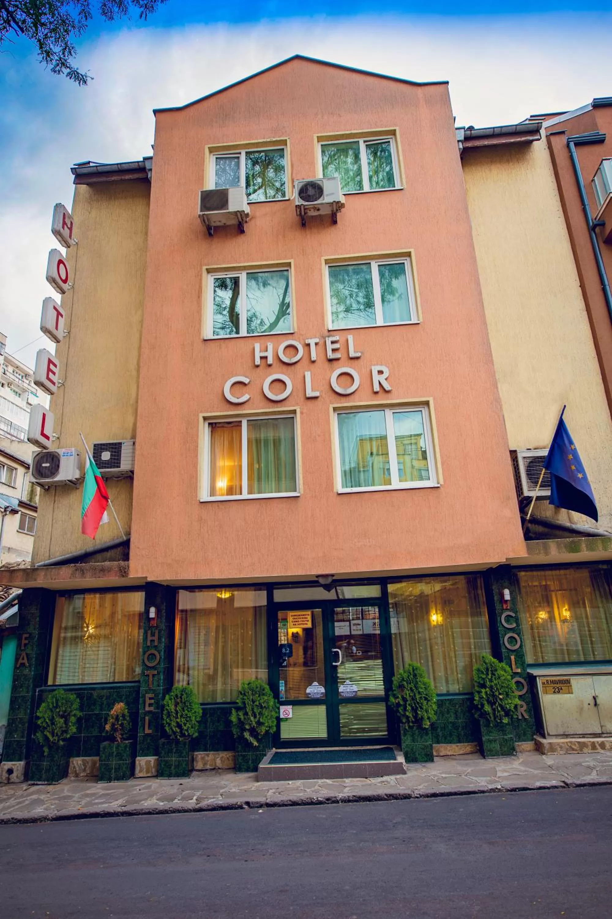 Hotel Color
