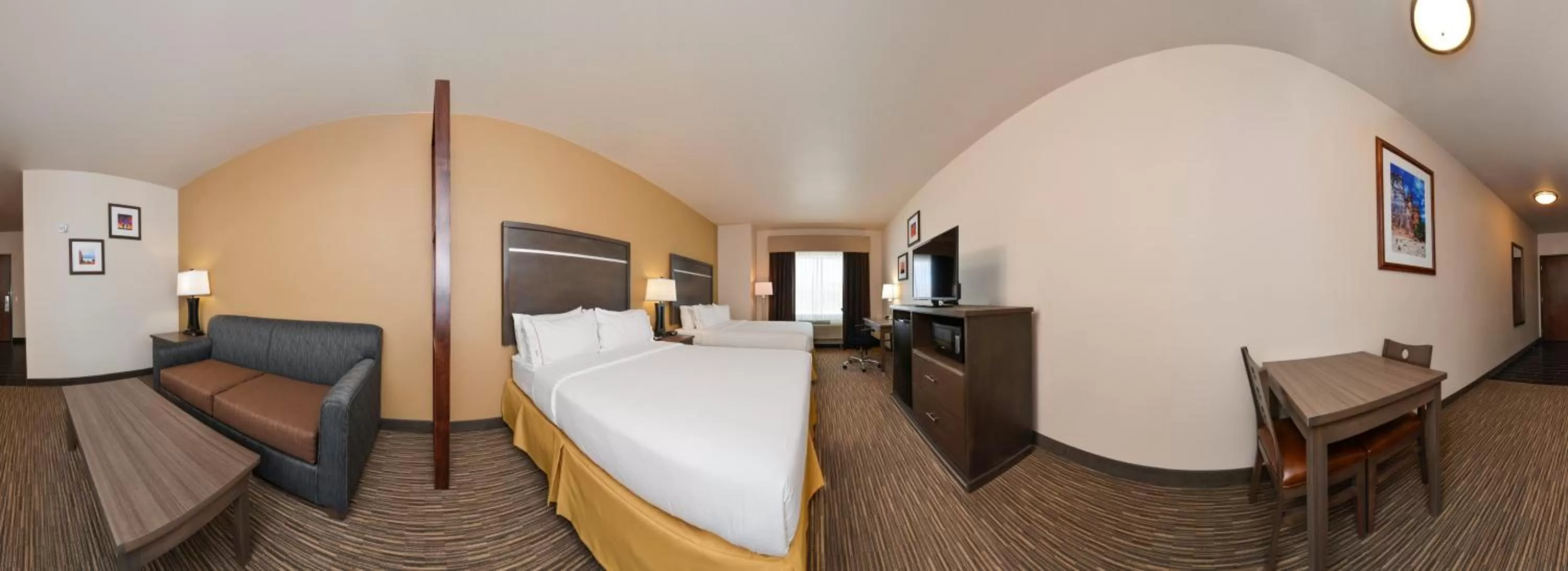 Suite with Mobility Accessible Tub - Non-Smoking in Holiday Inn Express & Suites Globe by IHG
