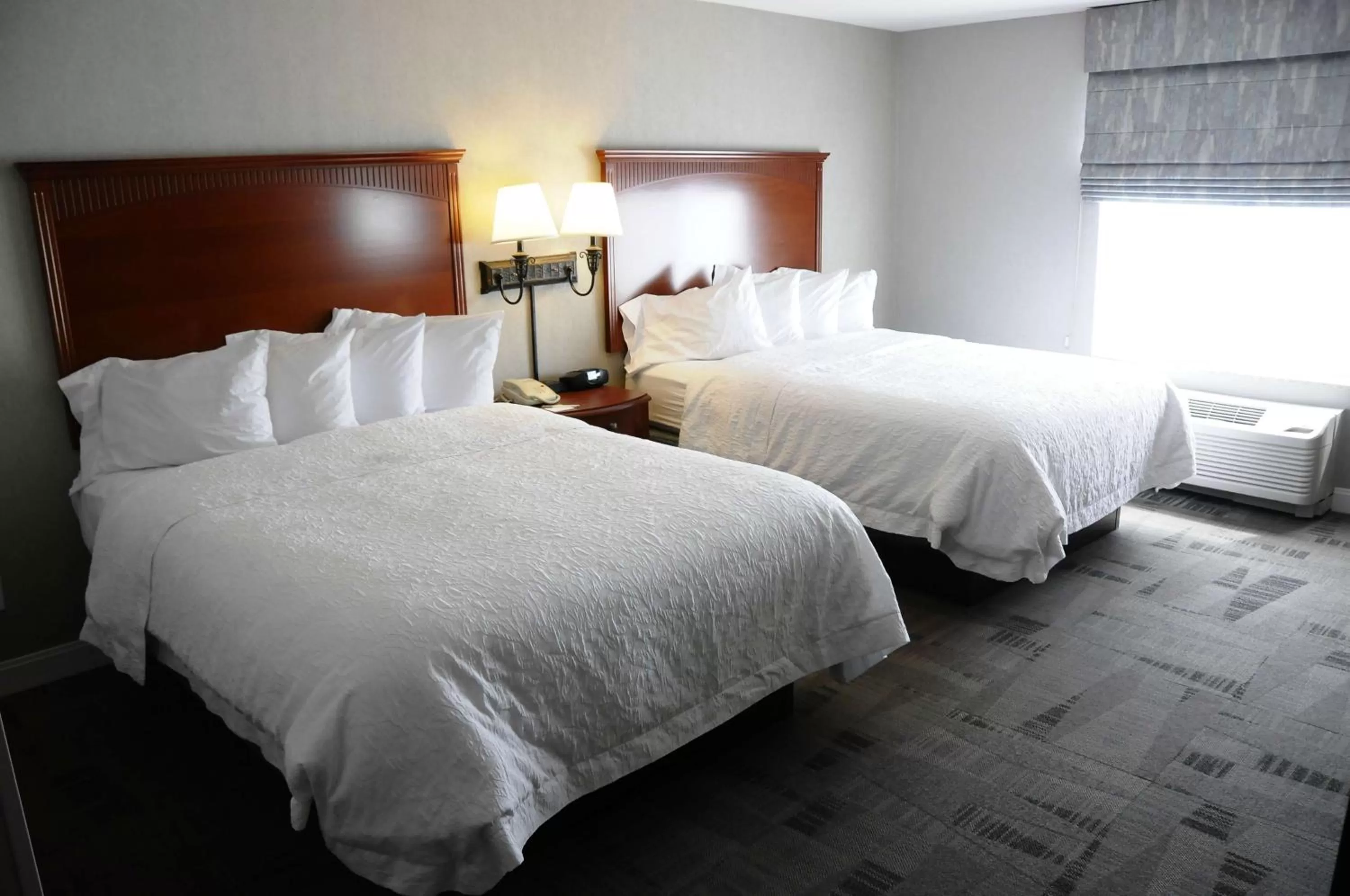 Room with Two Queen Beds - Non-Smoking in Hampton Inn & Suites Redding
