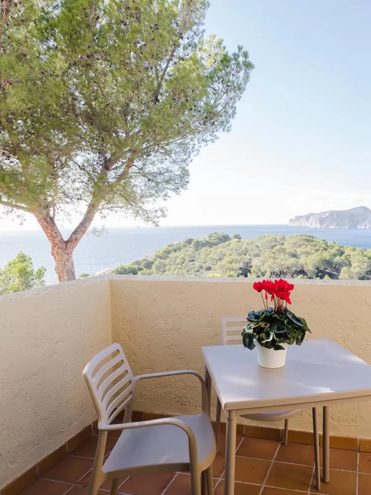 Studio with Balcony in Purobeach Resort Santa Ponsa - New Opening