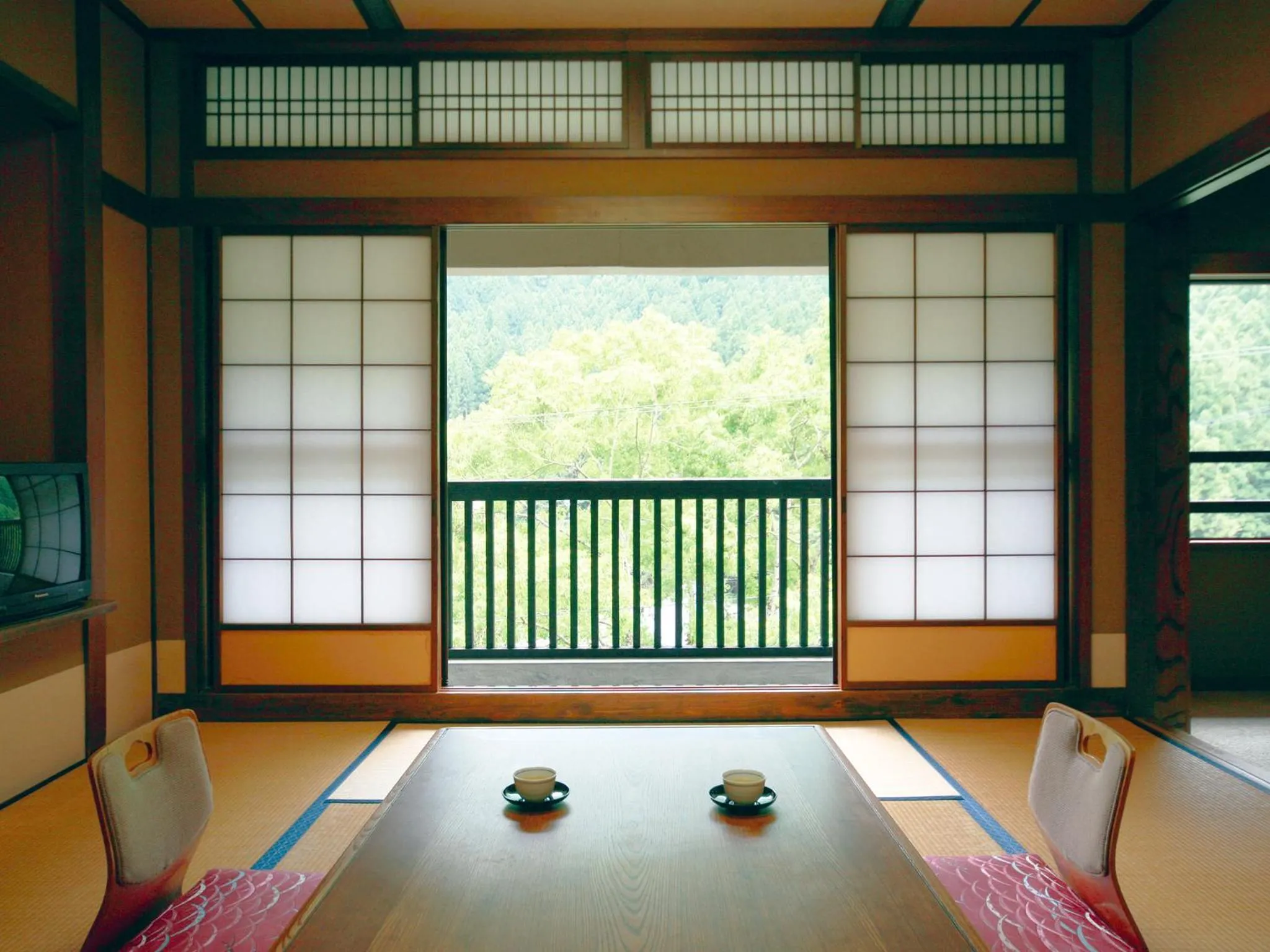 Japanese-Style Standard Room in Suikoen Ryokan