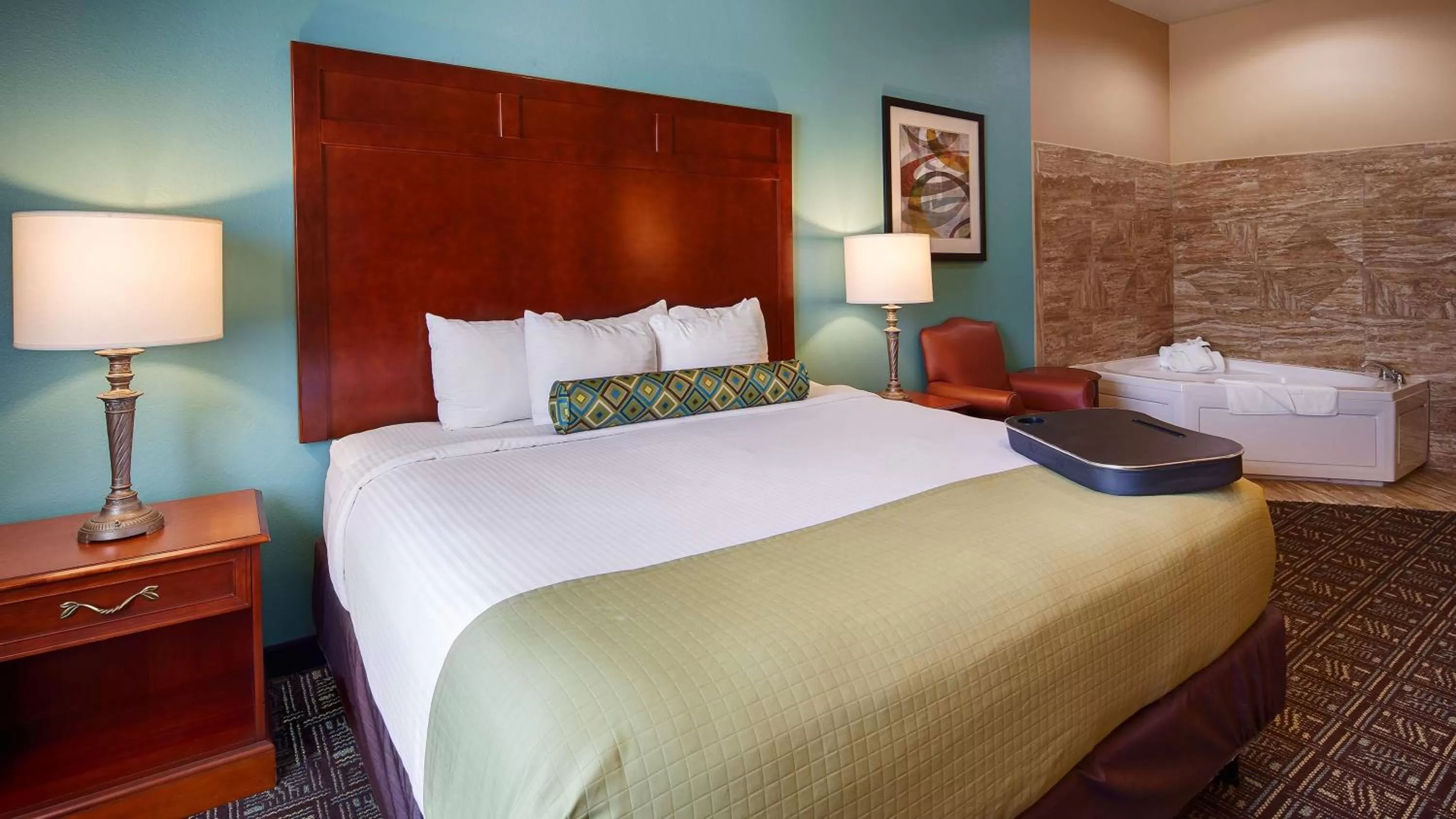 King Suite with Spa Bath in Best Western Plus Monahans Inn and Suites