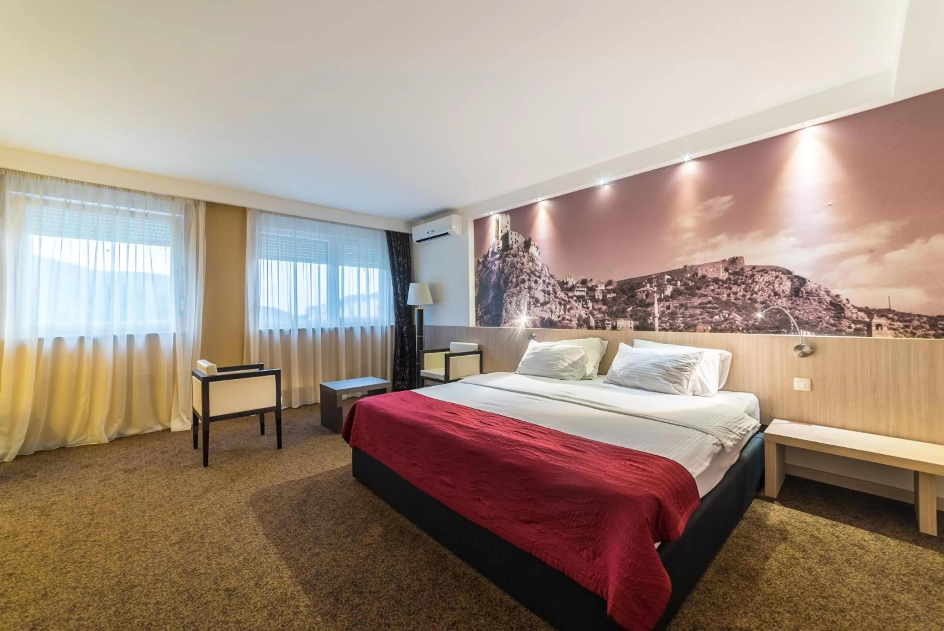 Deluxe Suite in City Hotel Mostar