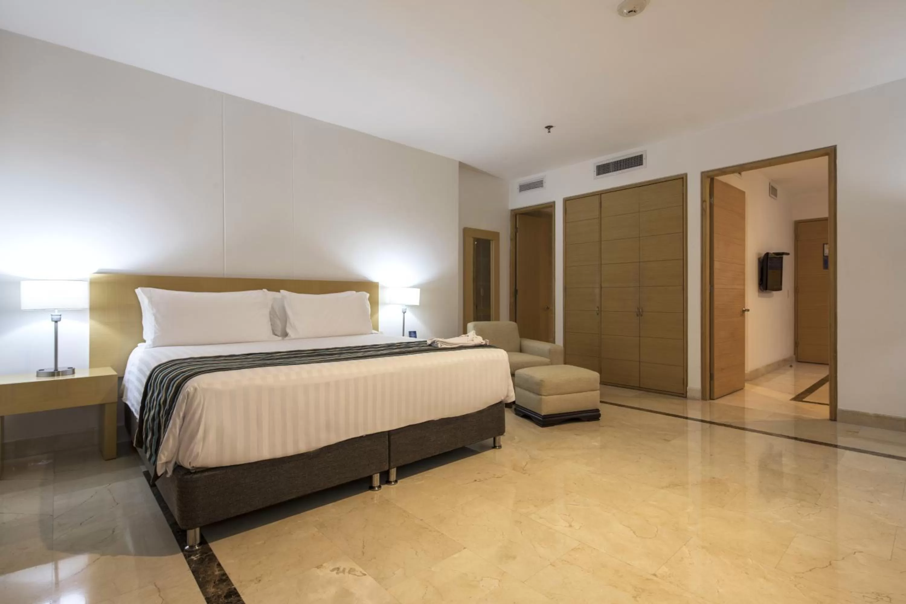 Suite in Hotel Dann Carlton Barranquilla y Centro de Convenciones