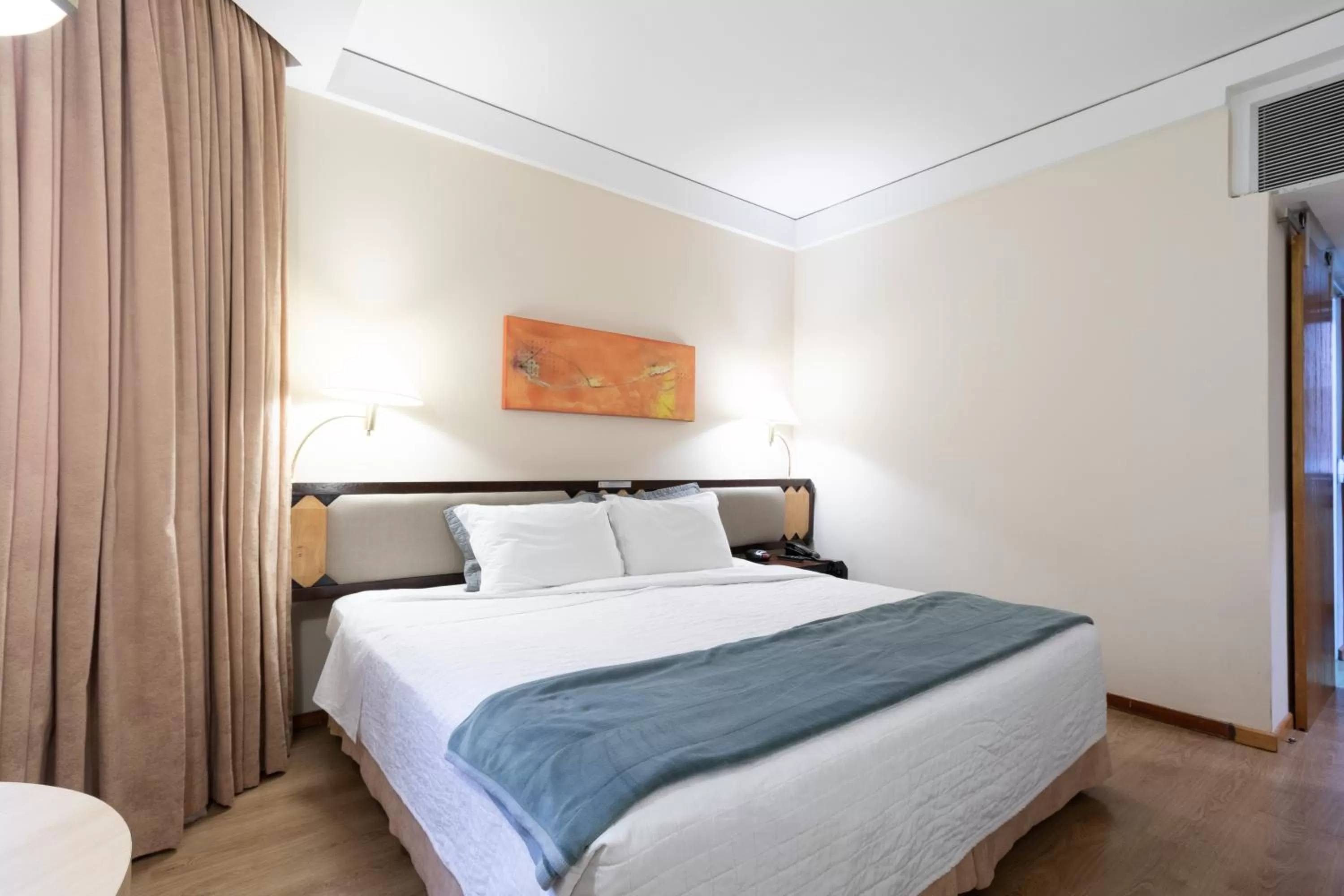 Queen Room - single occupancy in Golden Tower Pinheiros by Fênix Hotéis