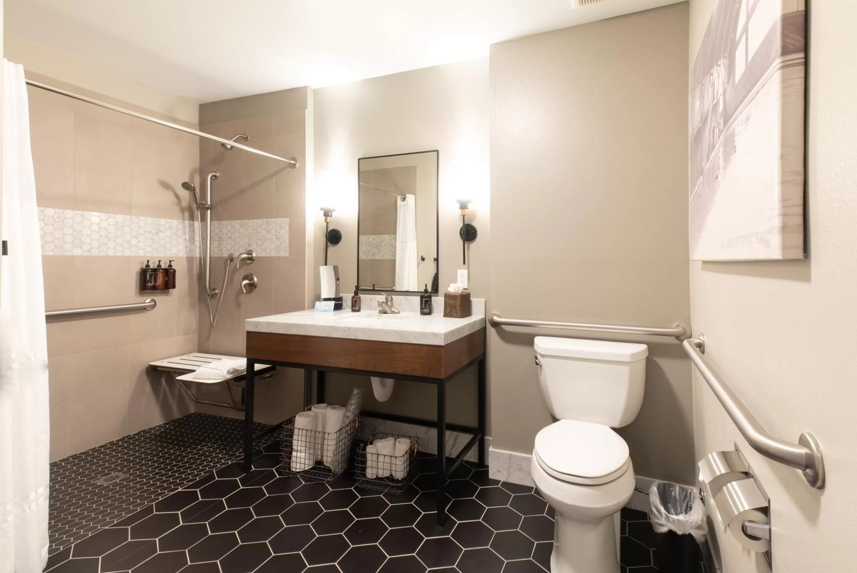 King Suite with Roll-In Shower in Oxford Suites Paso Robles