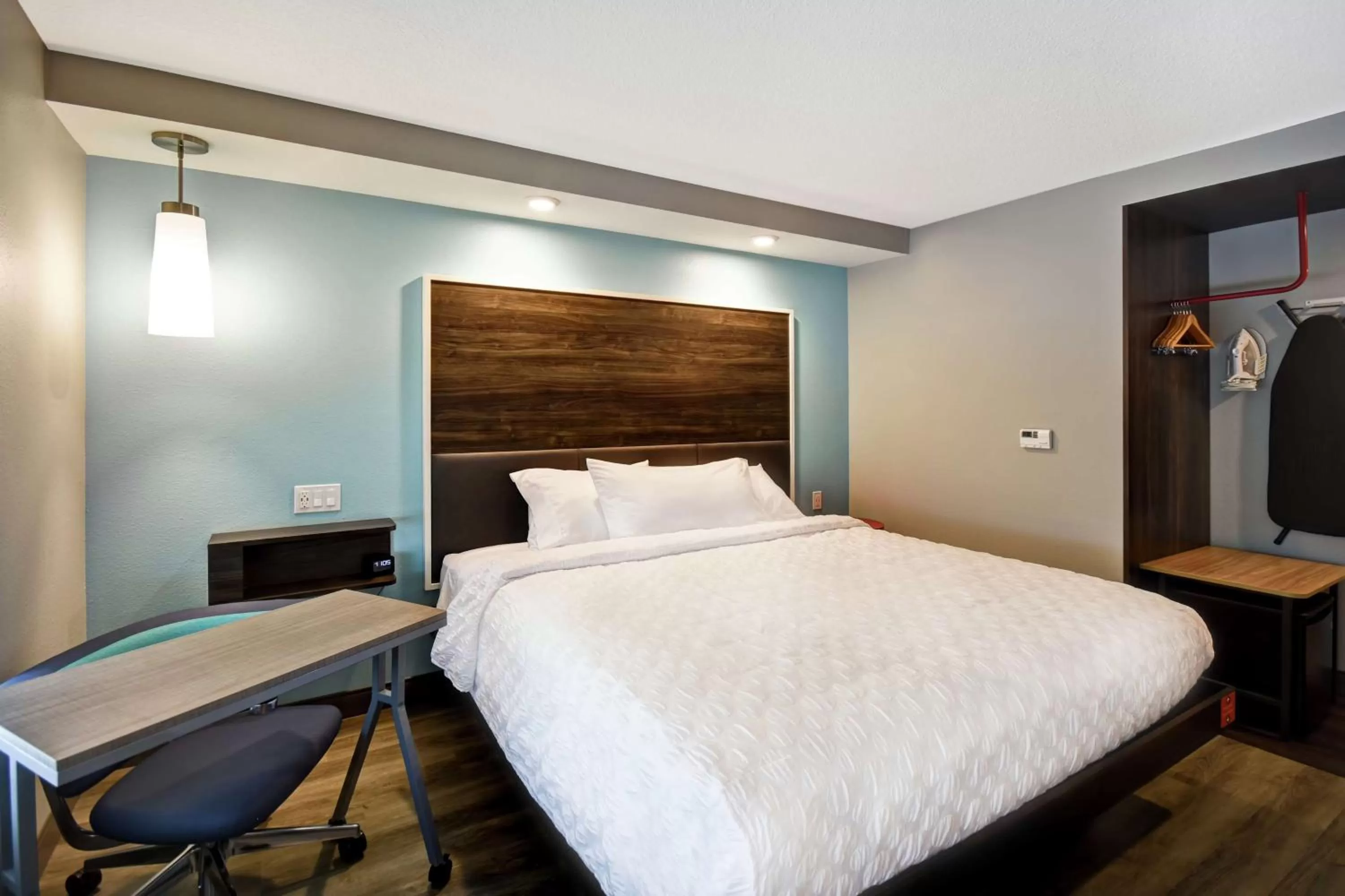 King Room in Tru By Hilton Fort Wayne