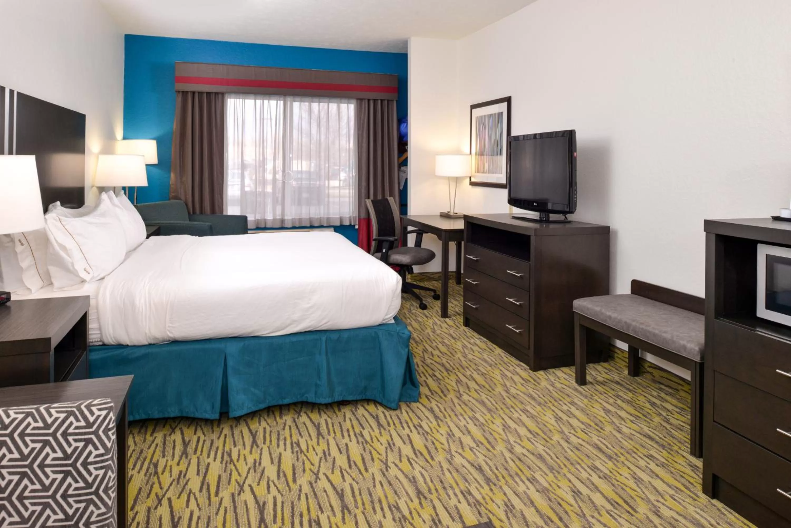 Holiday Inn Express Hotel & Suites Omaha West by IHG