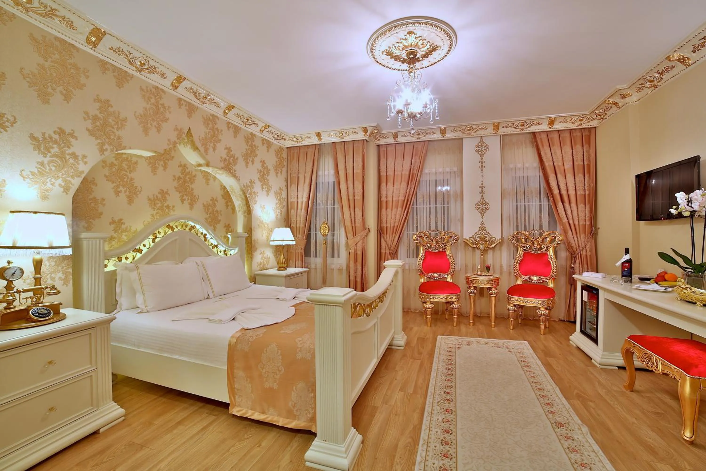 Superior Double Room in White House Hotel Istanbul