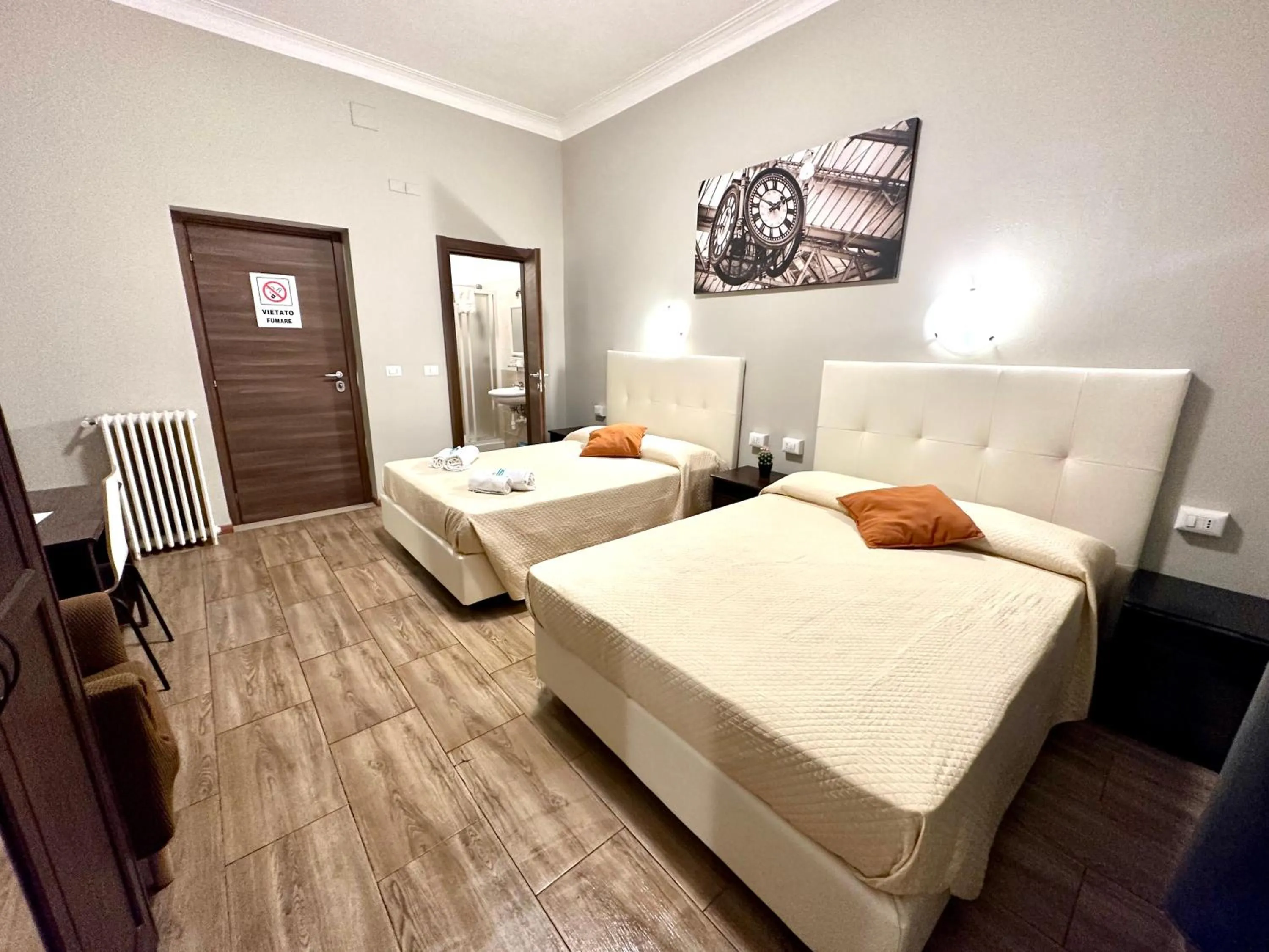 Twin Room in Golden Milano Hotel