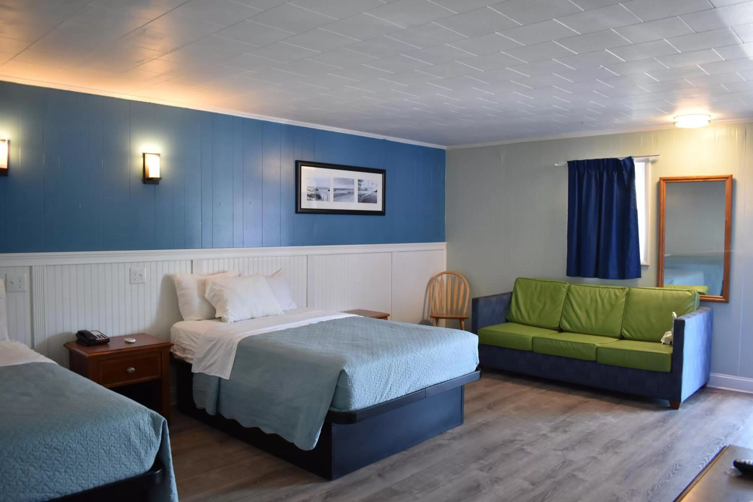 Deluxe Double Room - single occupancy in Colonial Inn