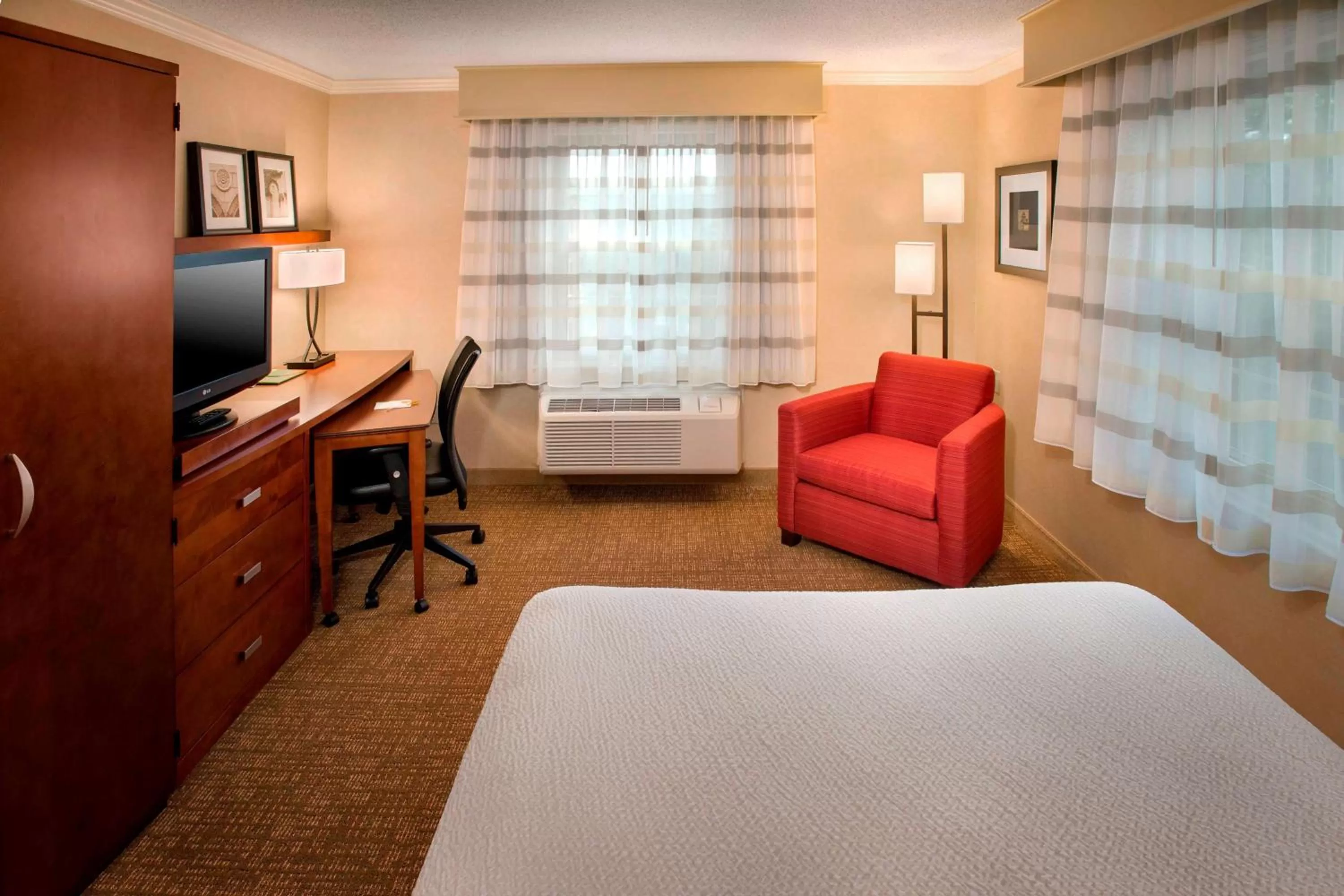 Deluxe Queen Room in Sonesta Select Boston Danvers