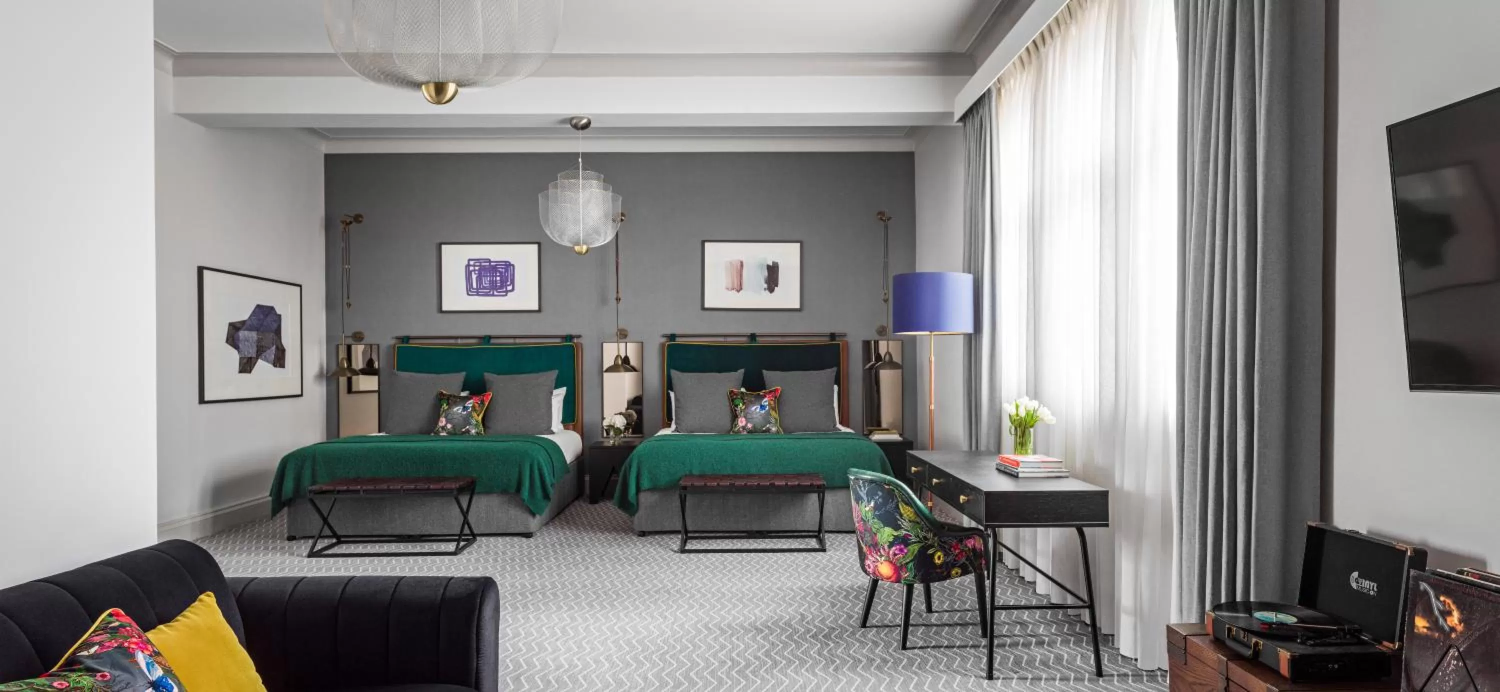 2 King Suite in Kimpton Clocktower by IHG