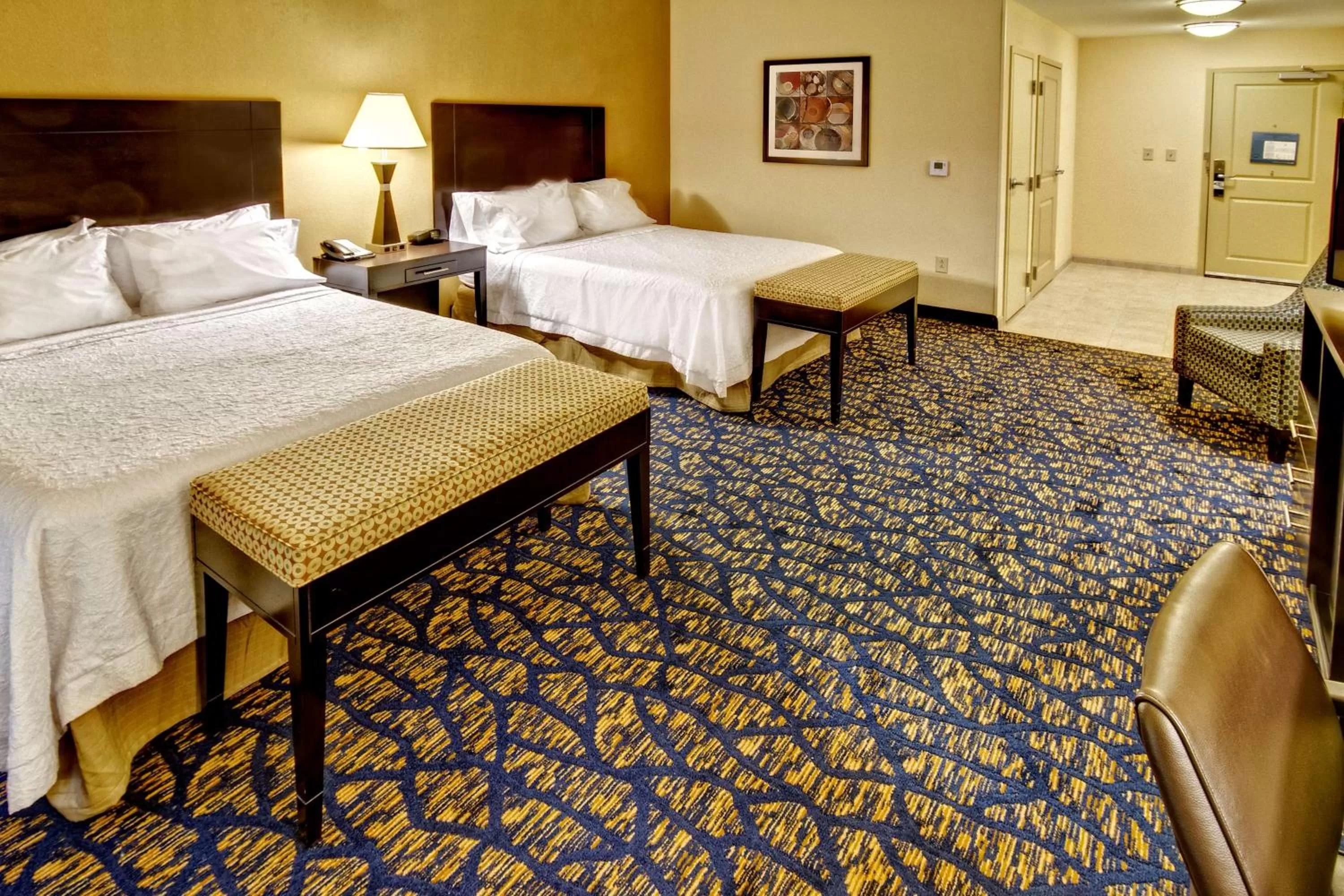 Queen Room with Two Queen Beds - Mobility Access/Non-Smoking in Hampton Inn Clarksdale, Ms