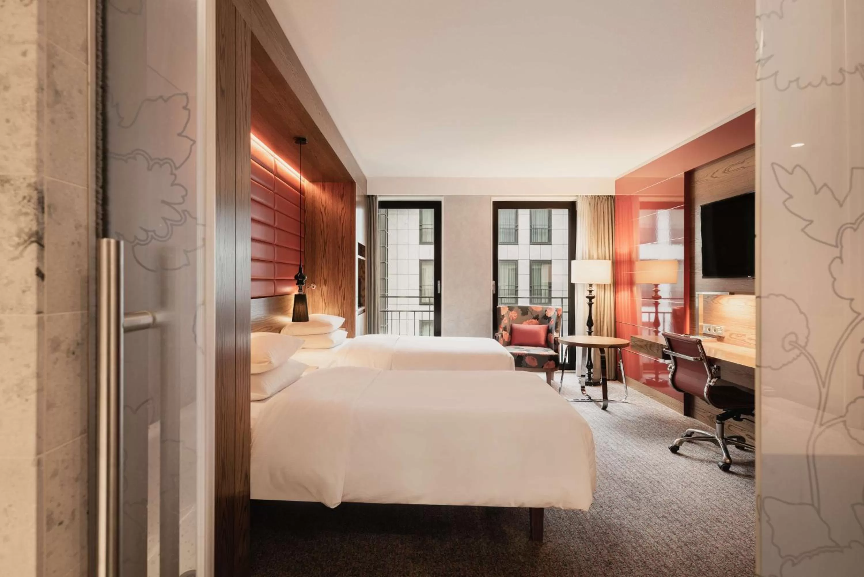 Twin Deluxe Room in Hilton The Hague