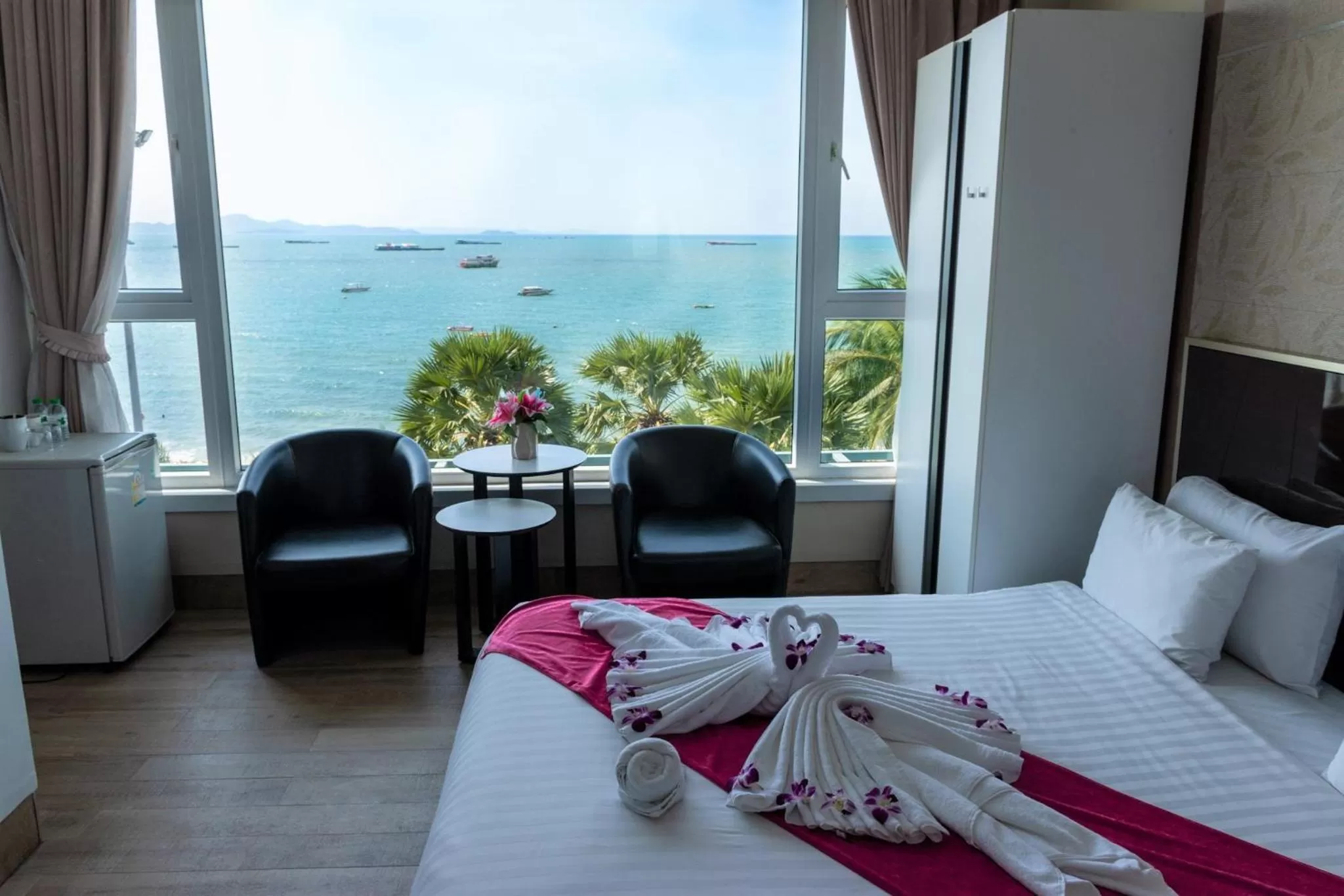 Suite with Sea View in The Beach Front Resort, Pattaya