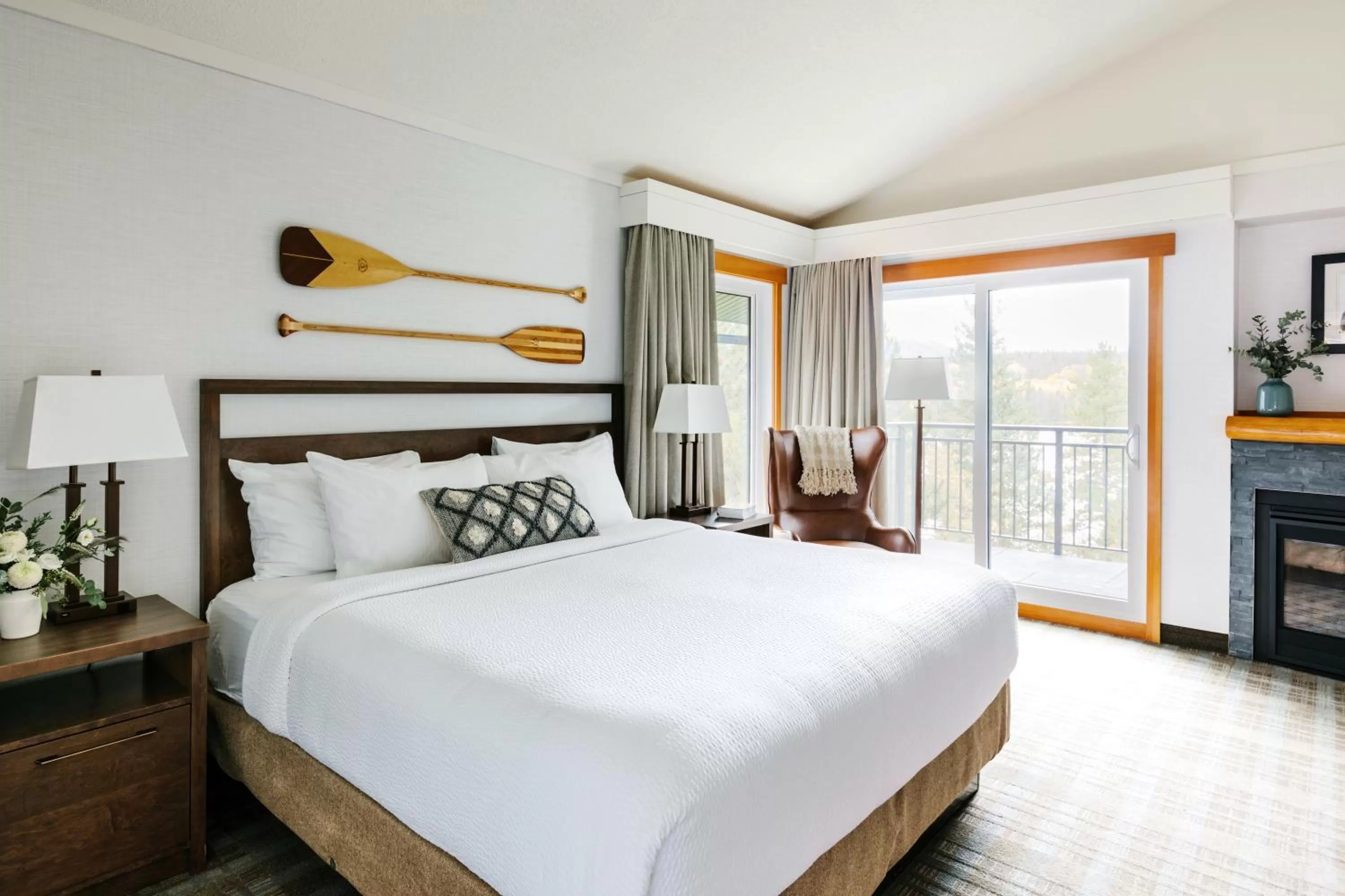 Pyramid Room - One King bed in Pyramid Lake Lodge