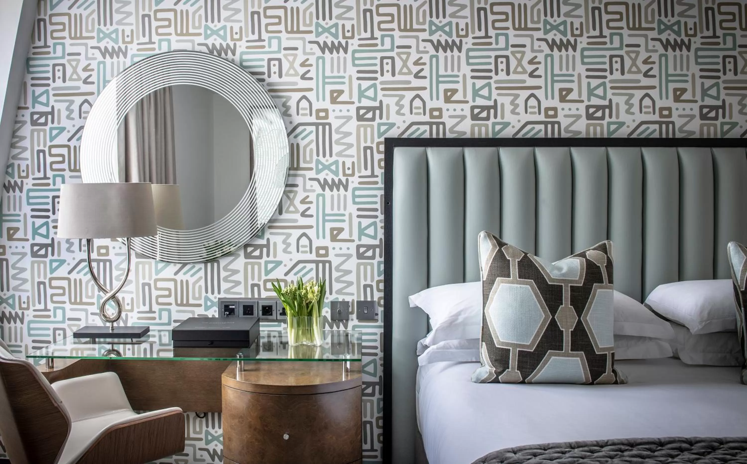 Deluxe King Room in The Marylebone Hotel