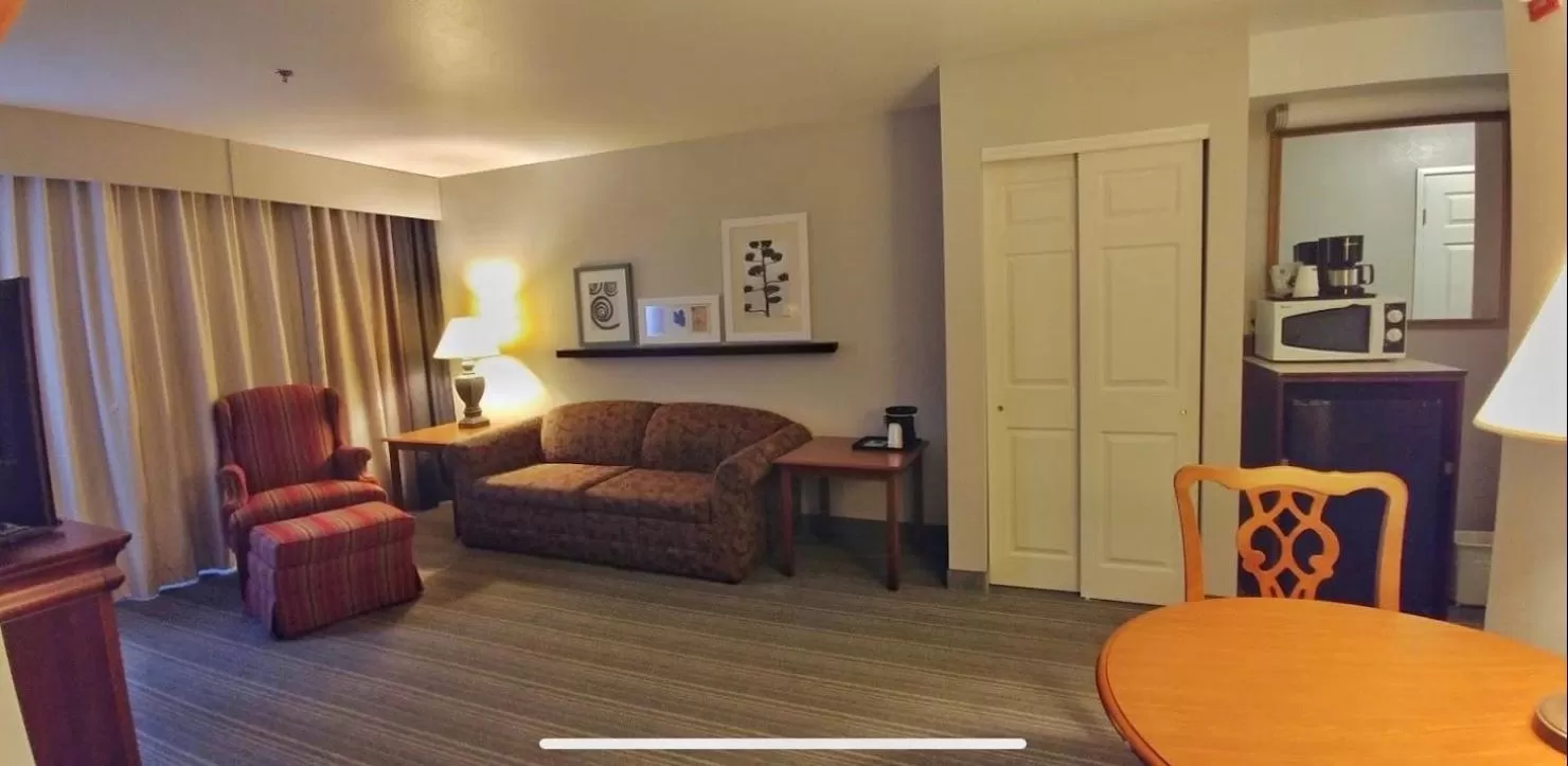 One-Bedroom King Suite - Disability Access/Non-Smoking in Country Inn & Suites by Radisson, Chambersburg, PA