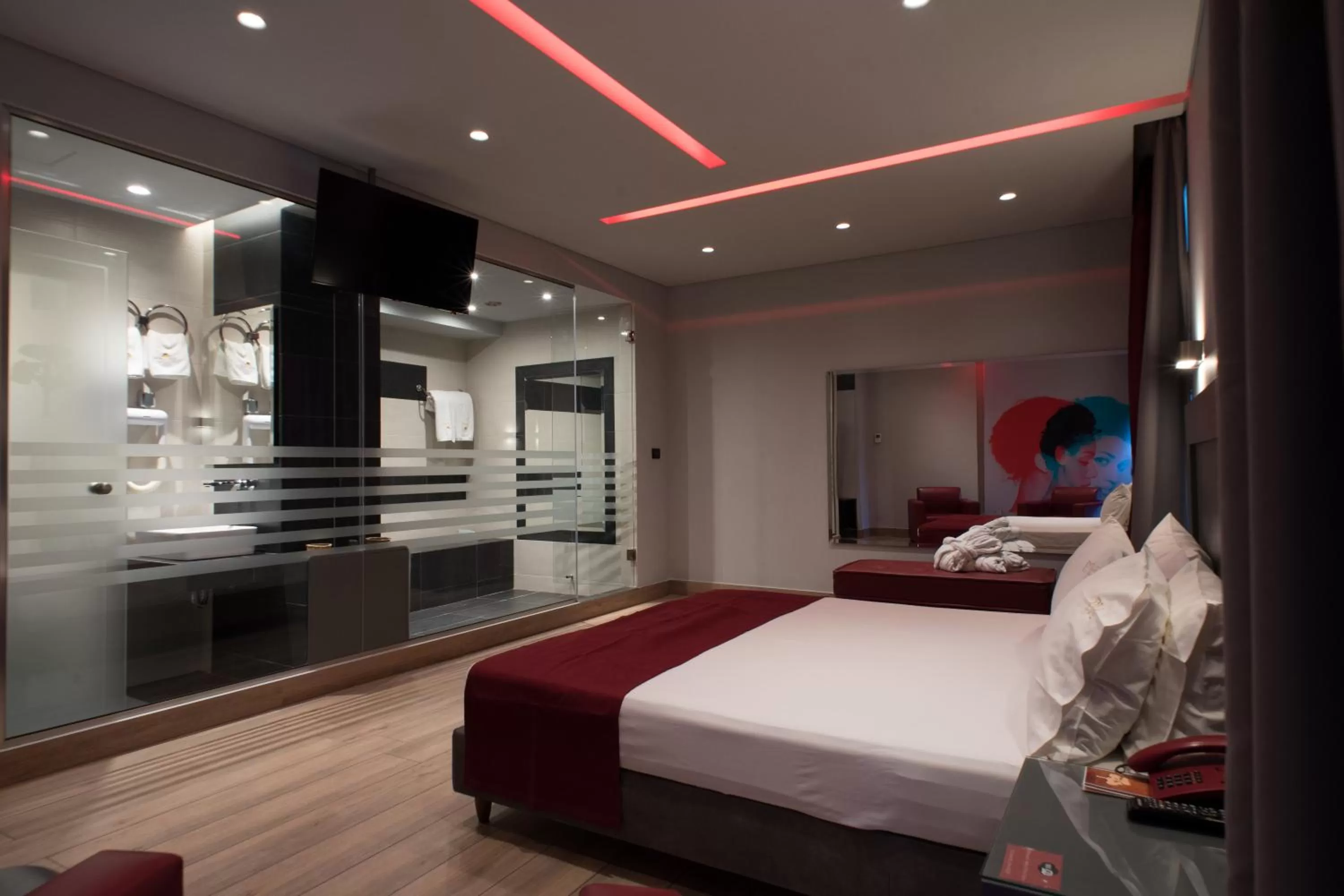 Suite with City View in Pines Hotel