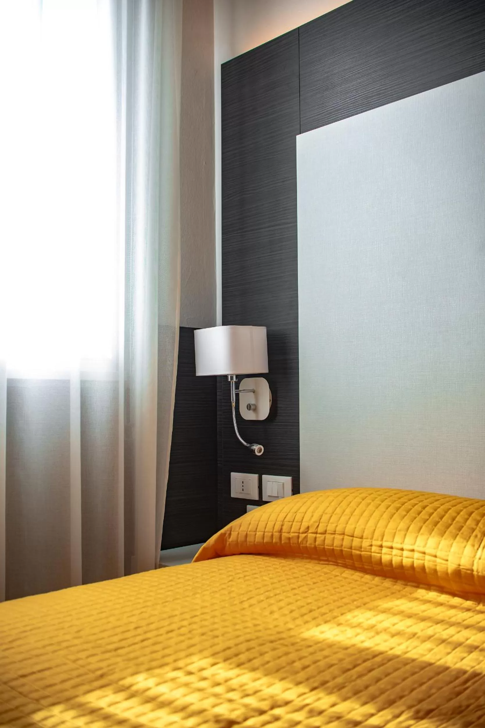 Single Room in Hotel Astoria