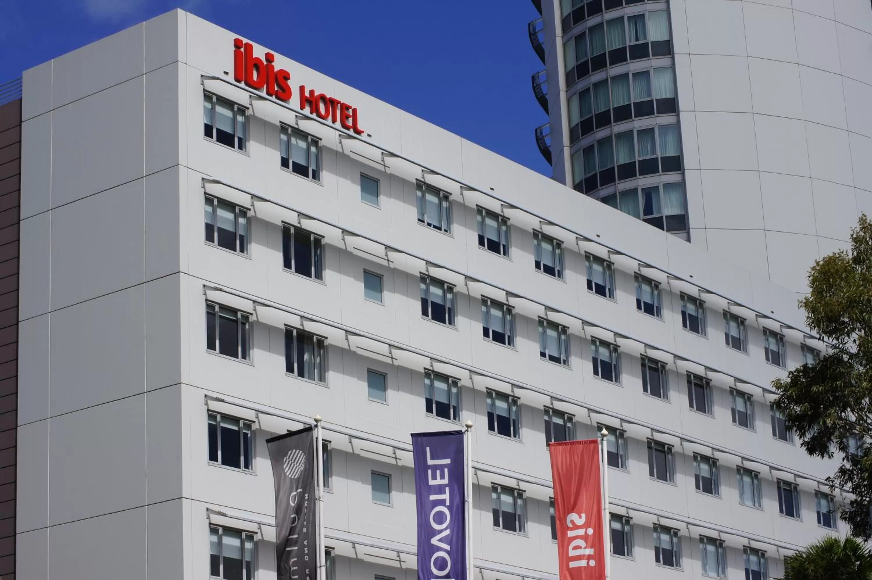 Facade/entrance in ibis Sydney Olympic Park
