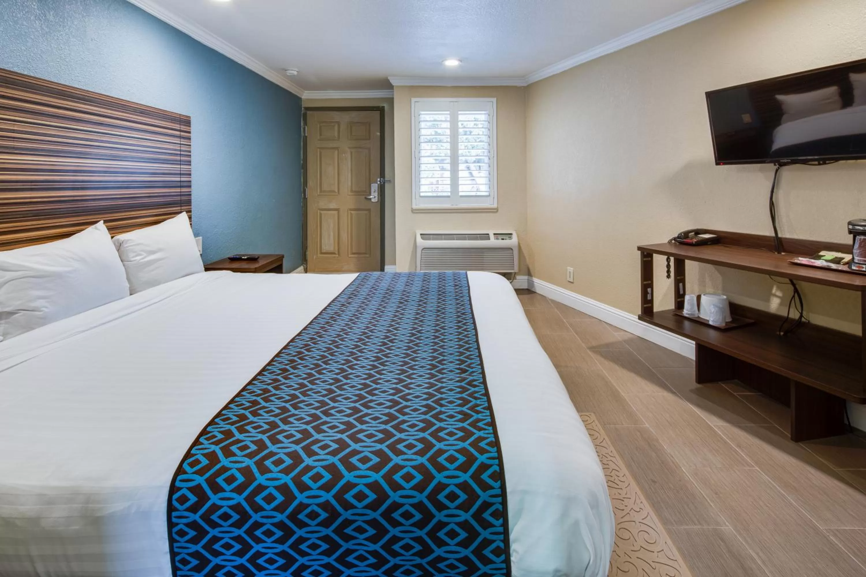 King Room in Americas Best Value Inn Richmond